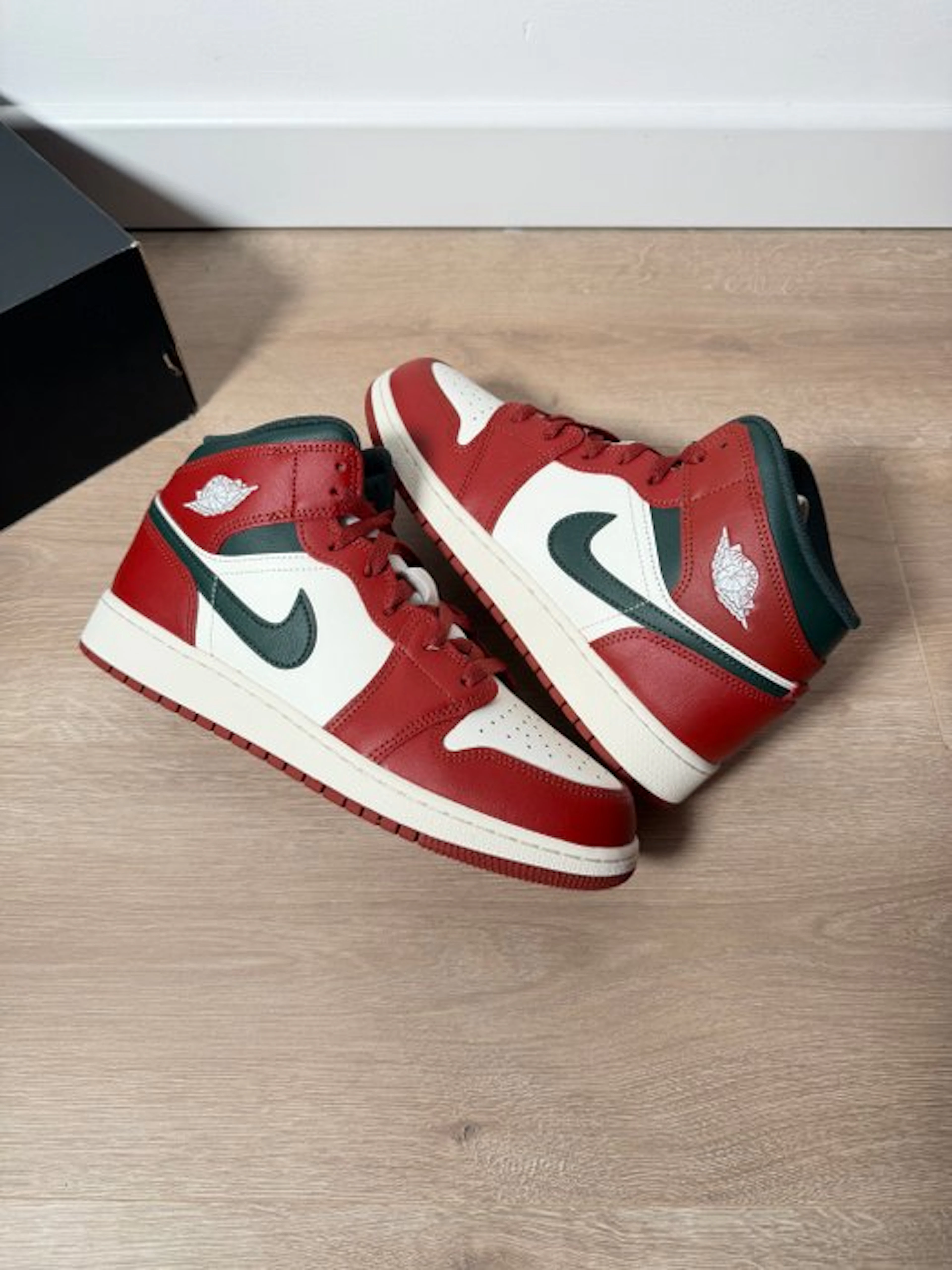 Air Jordan - Sneakers - Size: EU 40 - New with tags