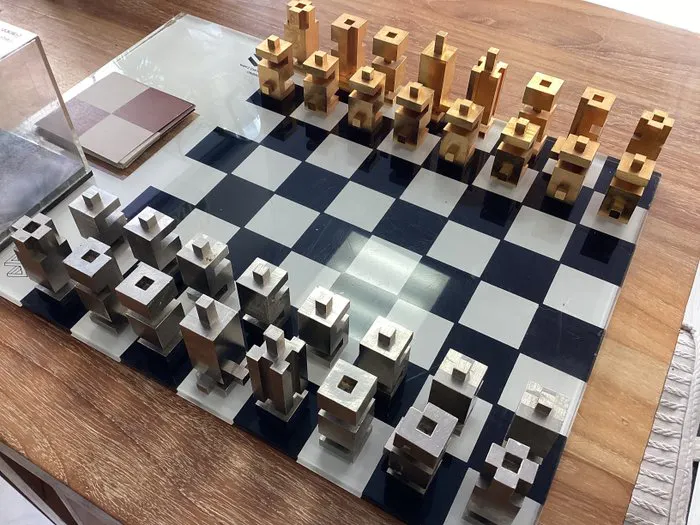 Zarpa - Chess set - Zarandona - Metal