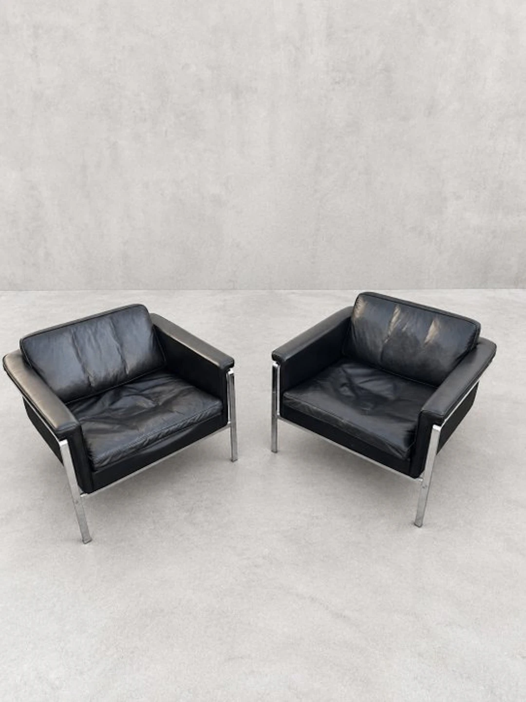 Kill International - Horst Bruning - Armchair (2) - Leather, Steel