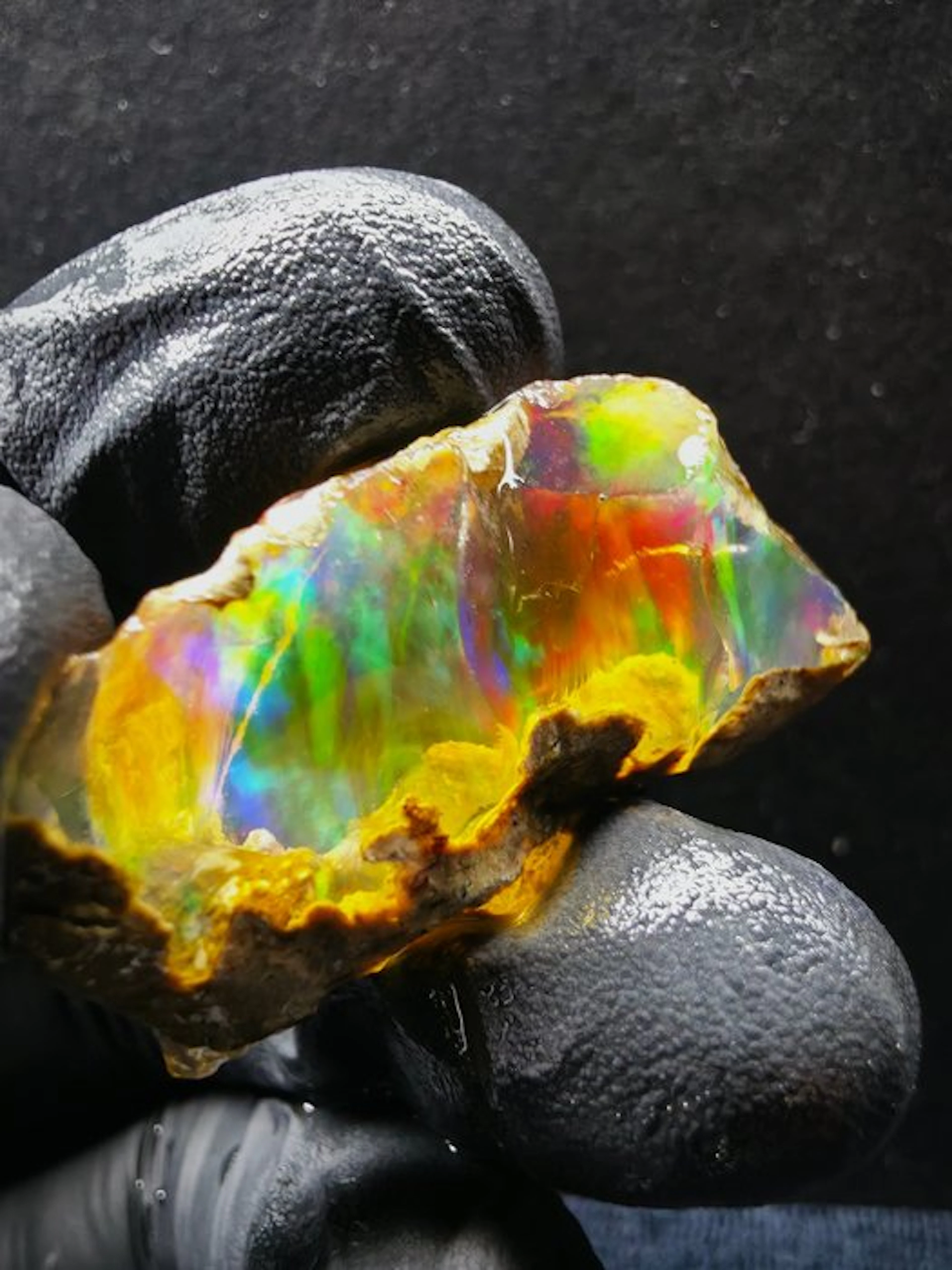 48cts Crystal Opal Specimen Rough- 9.5 g