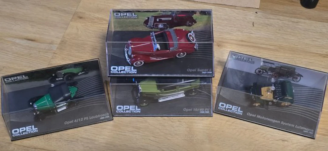 IXO 1:43 - Model car (4) - Opel collection of 4 models
