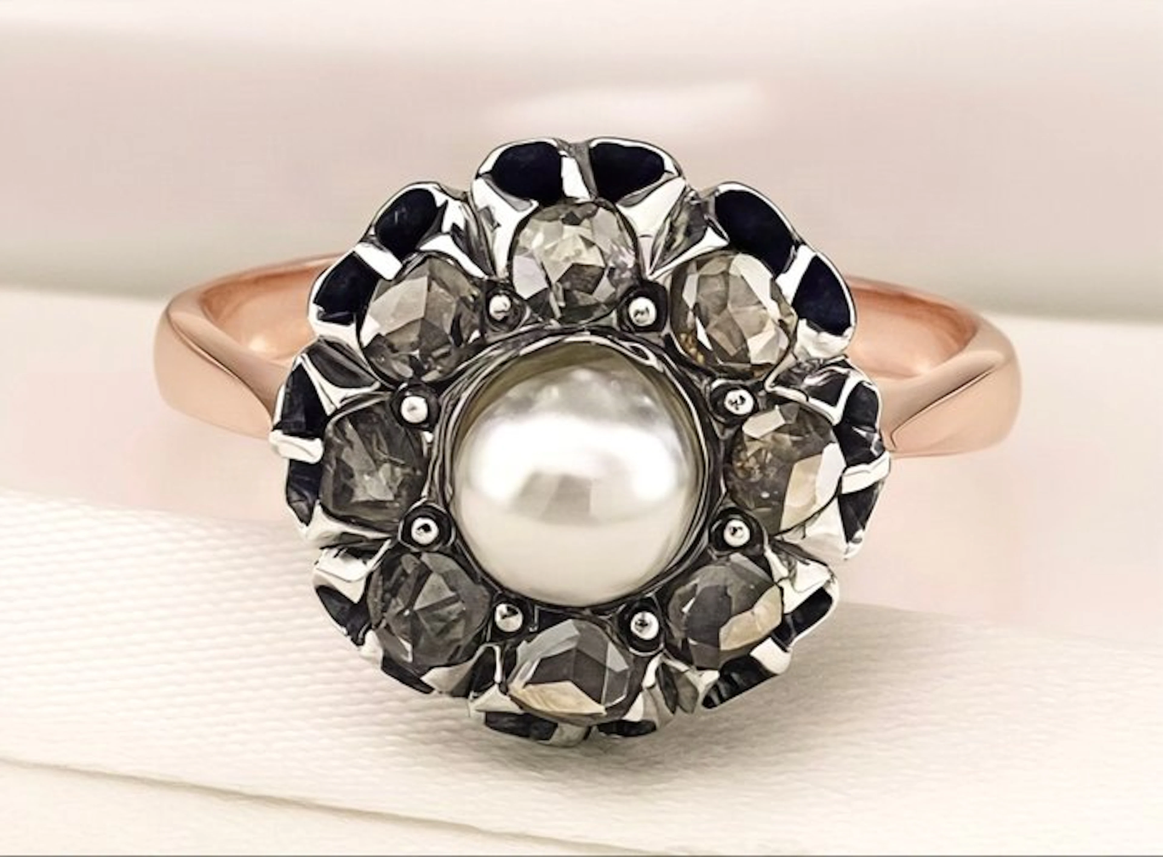 No reserve price - Ring - 18 kt. Yellow gold, Silver Pearl - Diamond