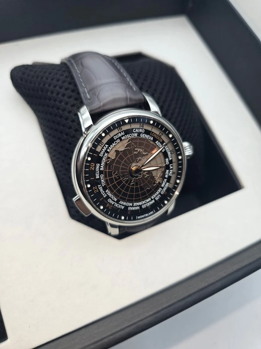 Montblanc - Reloj de Montblanc Orbis Terrarum correa de piel - Men - 2020-2025