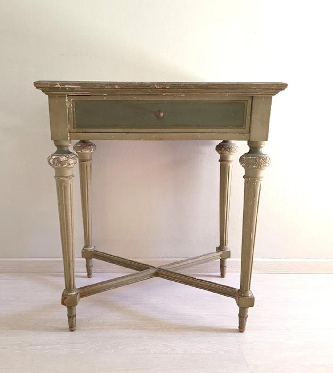 Side table - Wood, Glass, Textile - Coffee table with notched legs