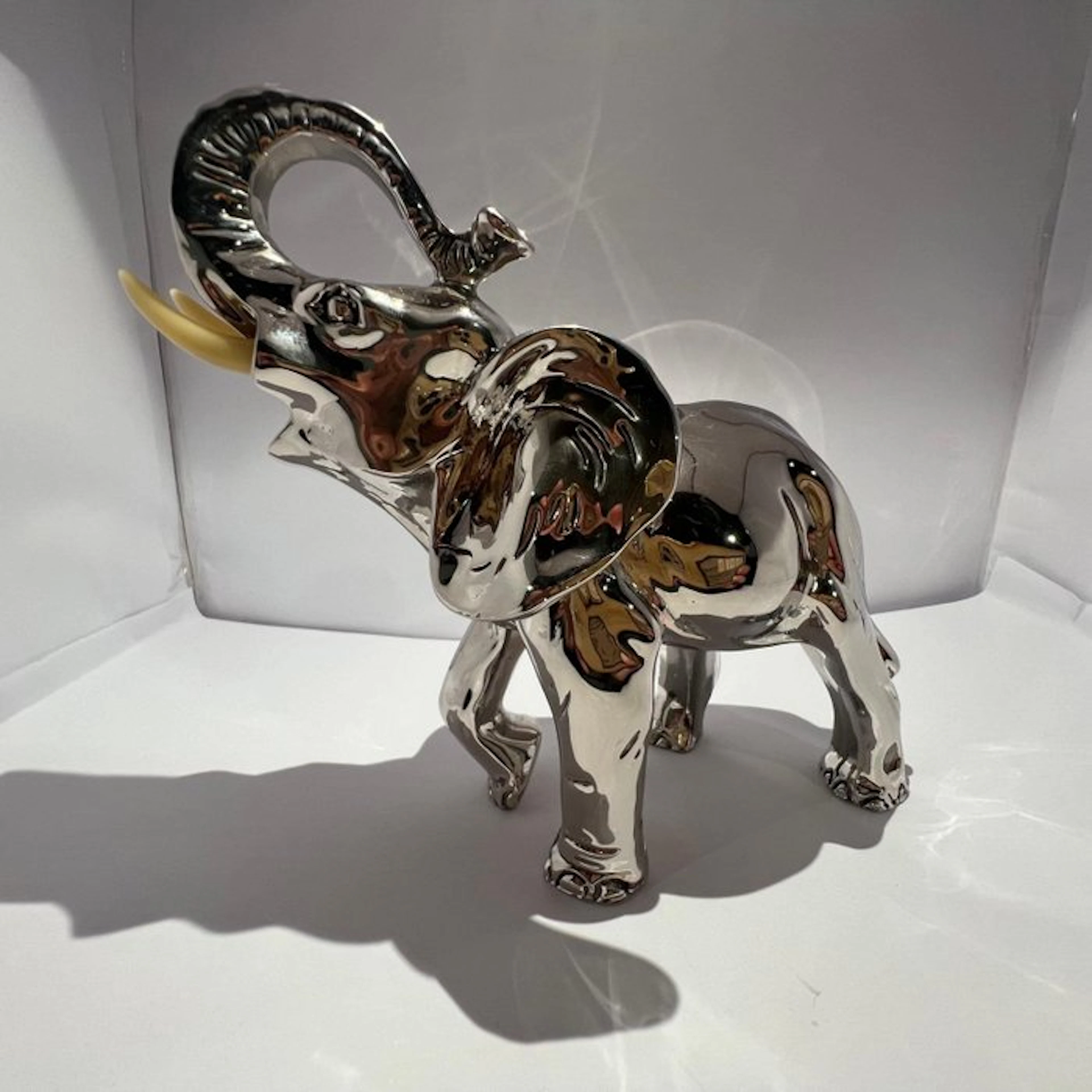 Sculpture, Elefante rampante - 13 cm - Silver
