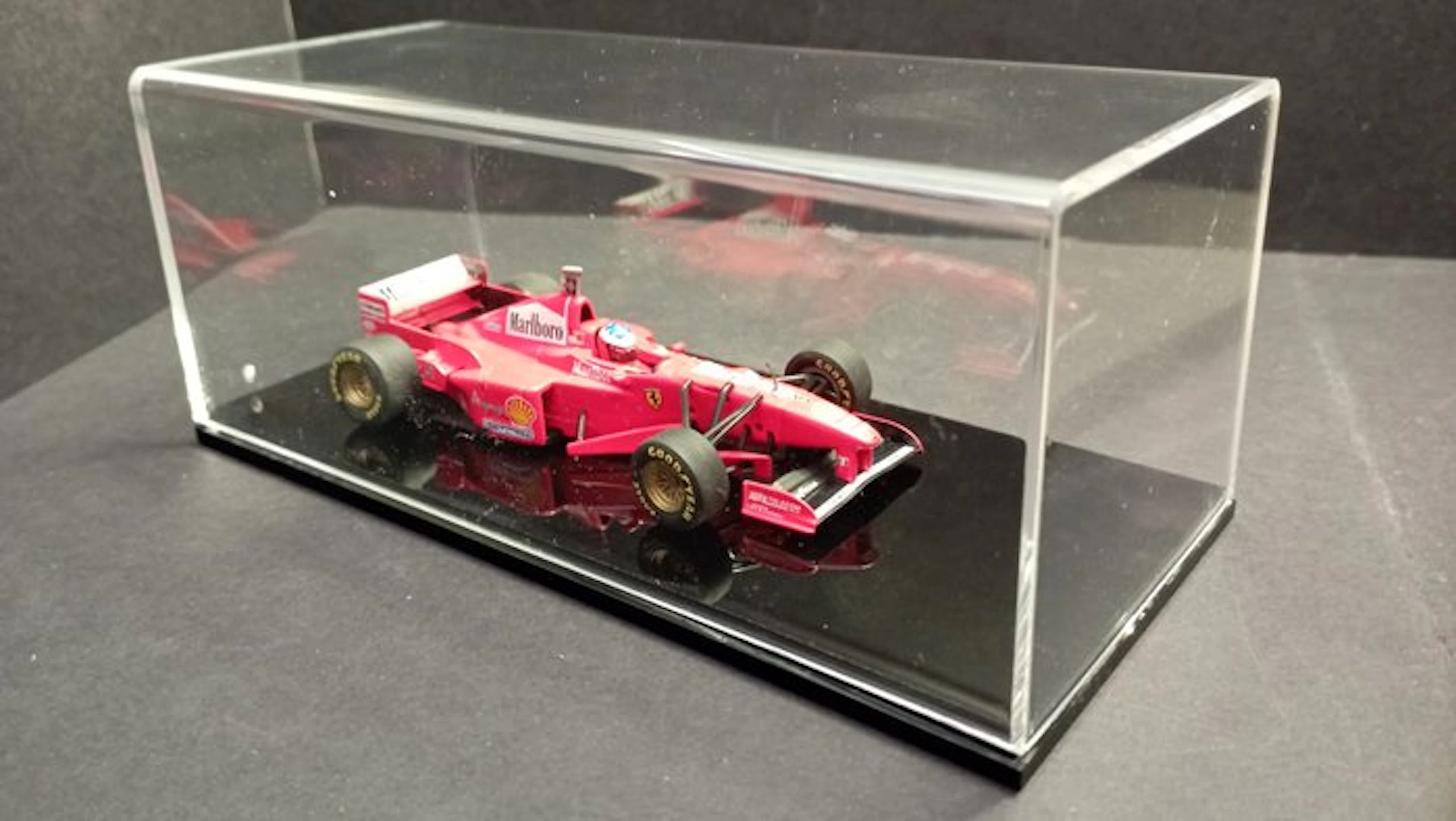 MiniChamps 1:43 - Model race car - Ferrari F310B - Belgian Grand Prix