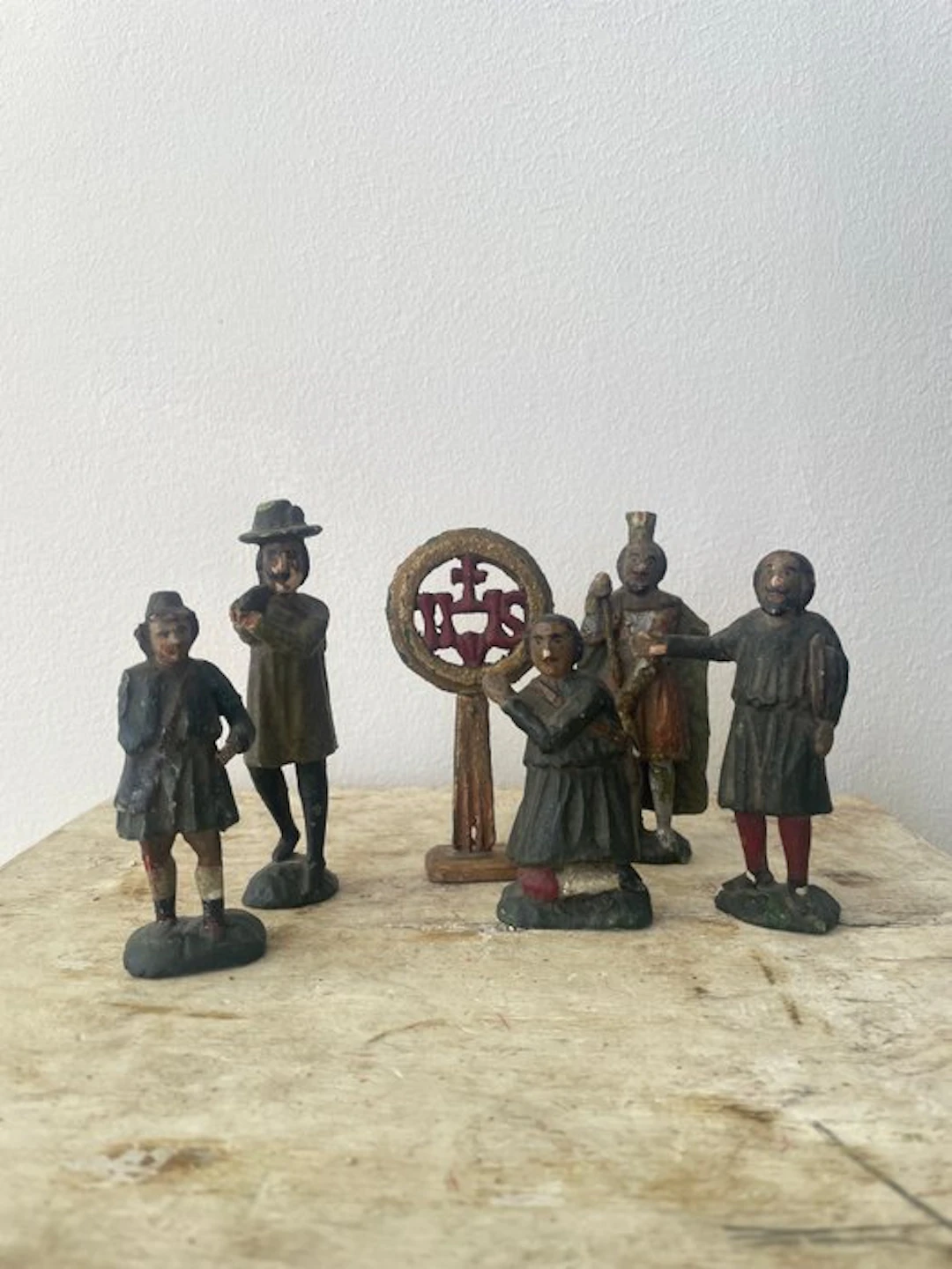 Figure - Portuguese Presépio Folk Art Group – 6 Carved...