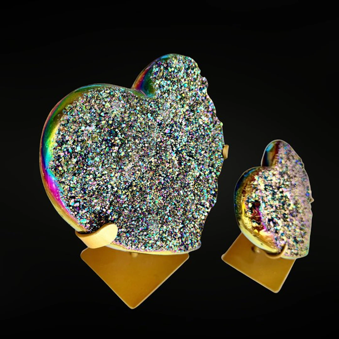 Two magnificent hearts in Amethyst Aura Carving - Height...