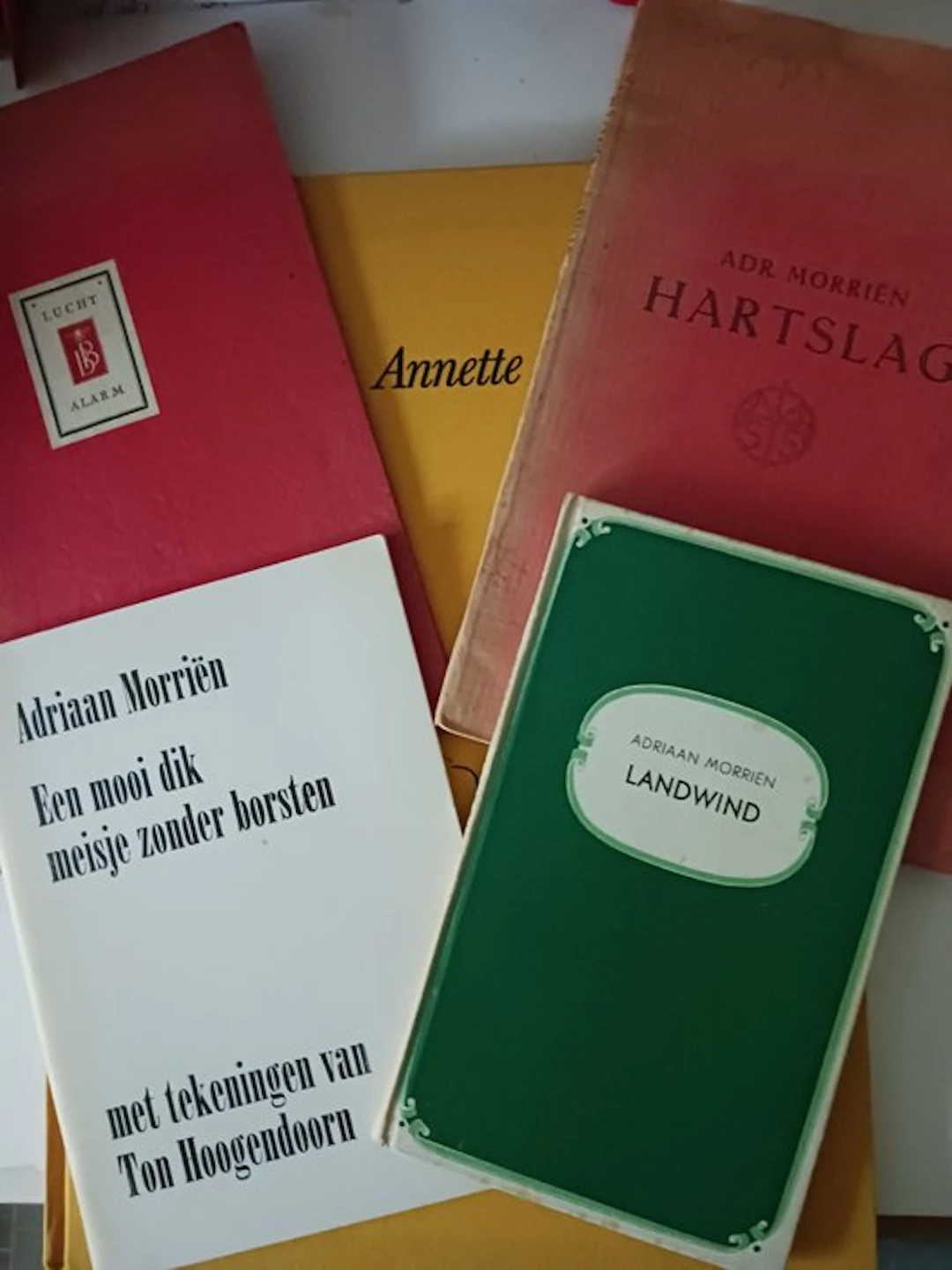 Adriaan Morriën - Hartslag en 5 andere titels van Adriaan Morriën - 1939-1989