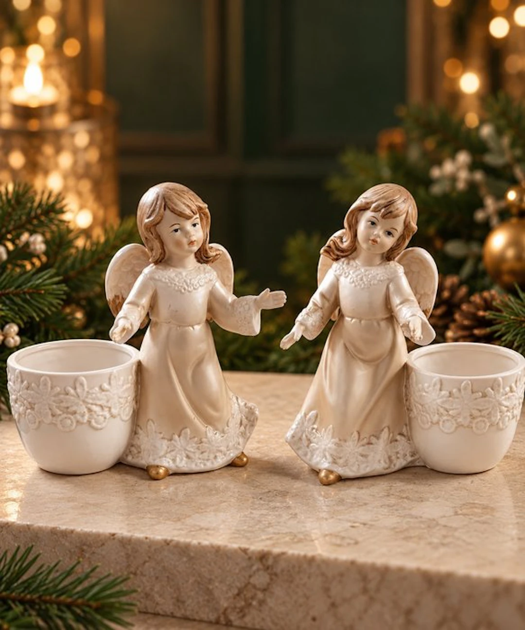 Figurine - Set van 2 keramische engelen met decoratieve schaaltjes - Ceramic