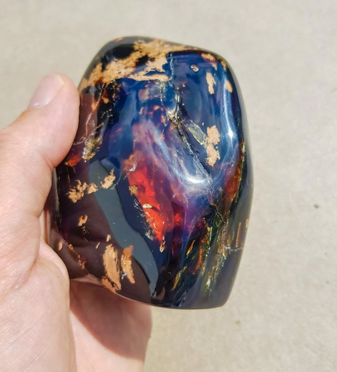 Amber - 10 cm - 7 cm (No reserve price)