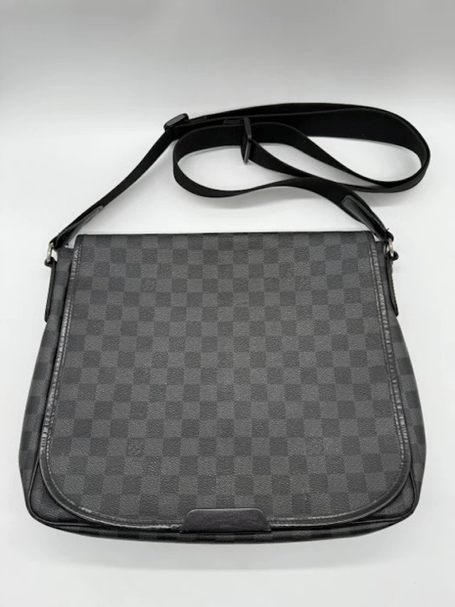Louis Vuitton - Daniel - Messenger bag