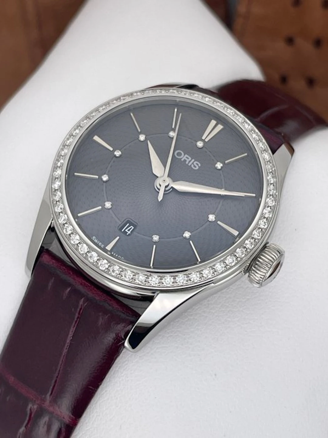 Oris - Artelier Date Diamonds Automatic - 01 561 7722...