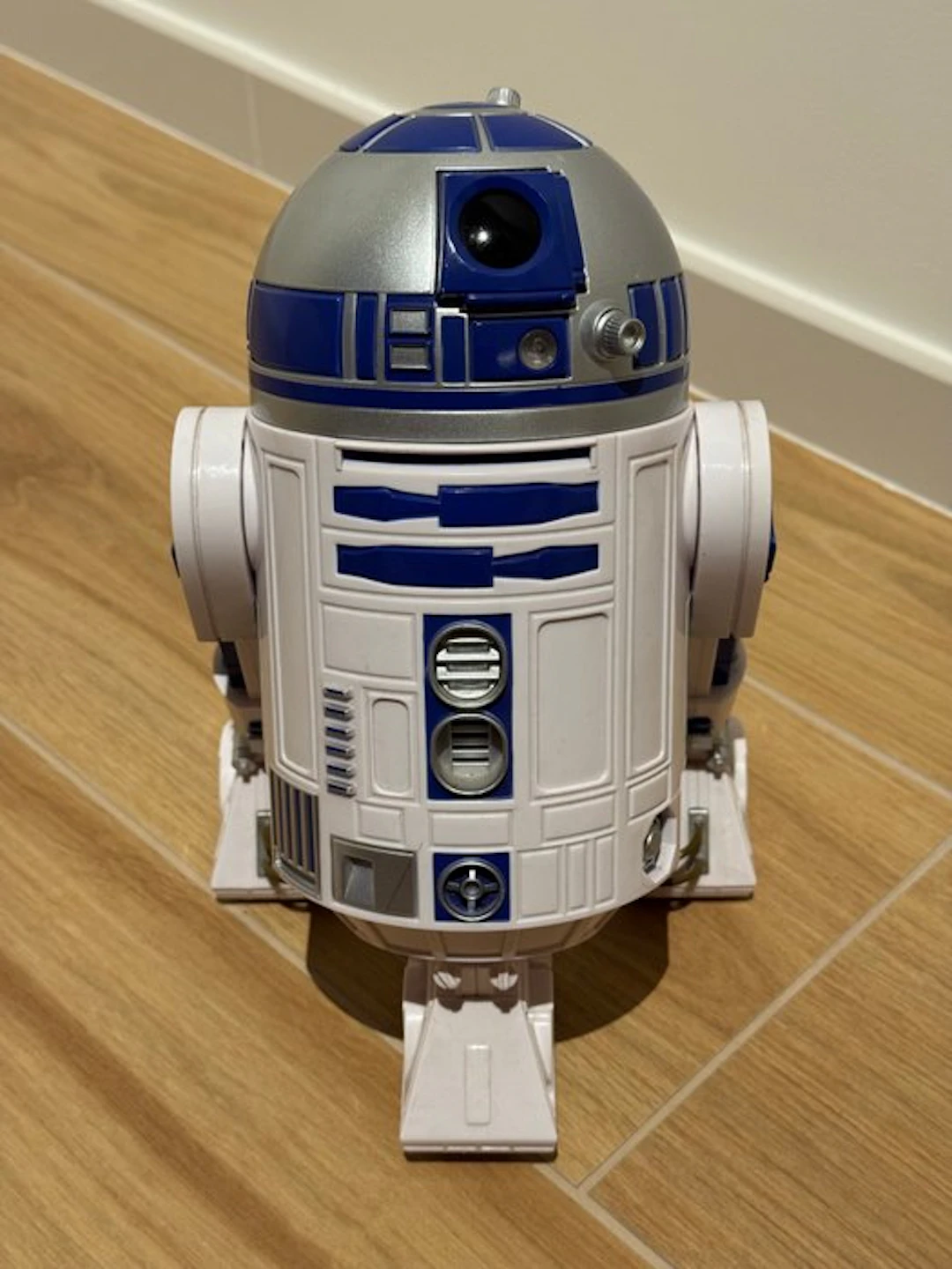 Disney - Action figure R2-D2 1:1 scale replica -Talking - Disney