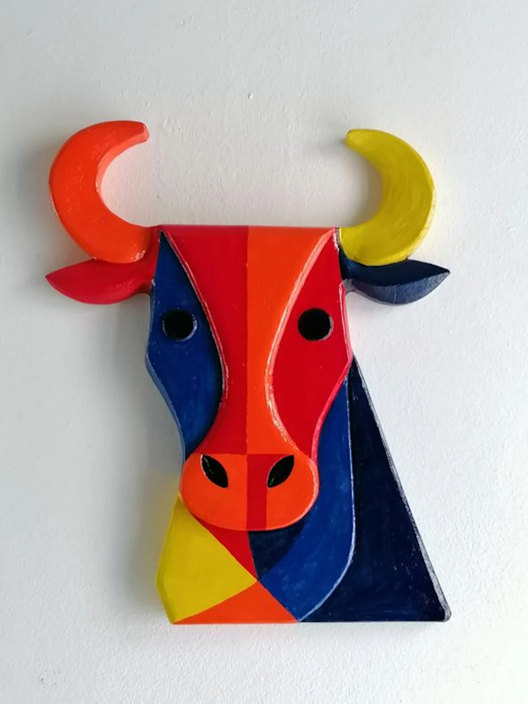 Vanessa Bonino - Sculpture, Contemporary BULL - 38 cm - Plaster, Acrylic - 2026