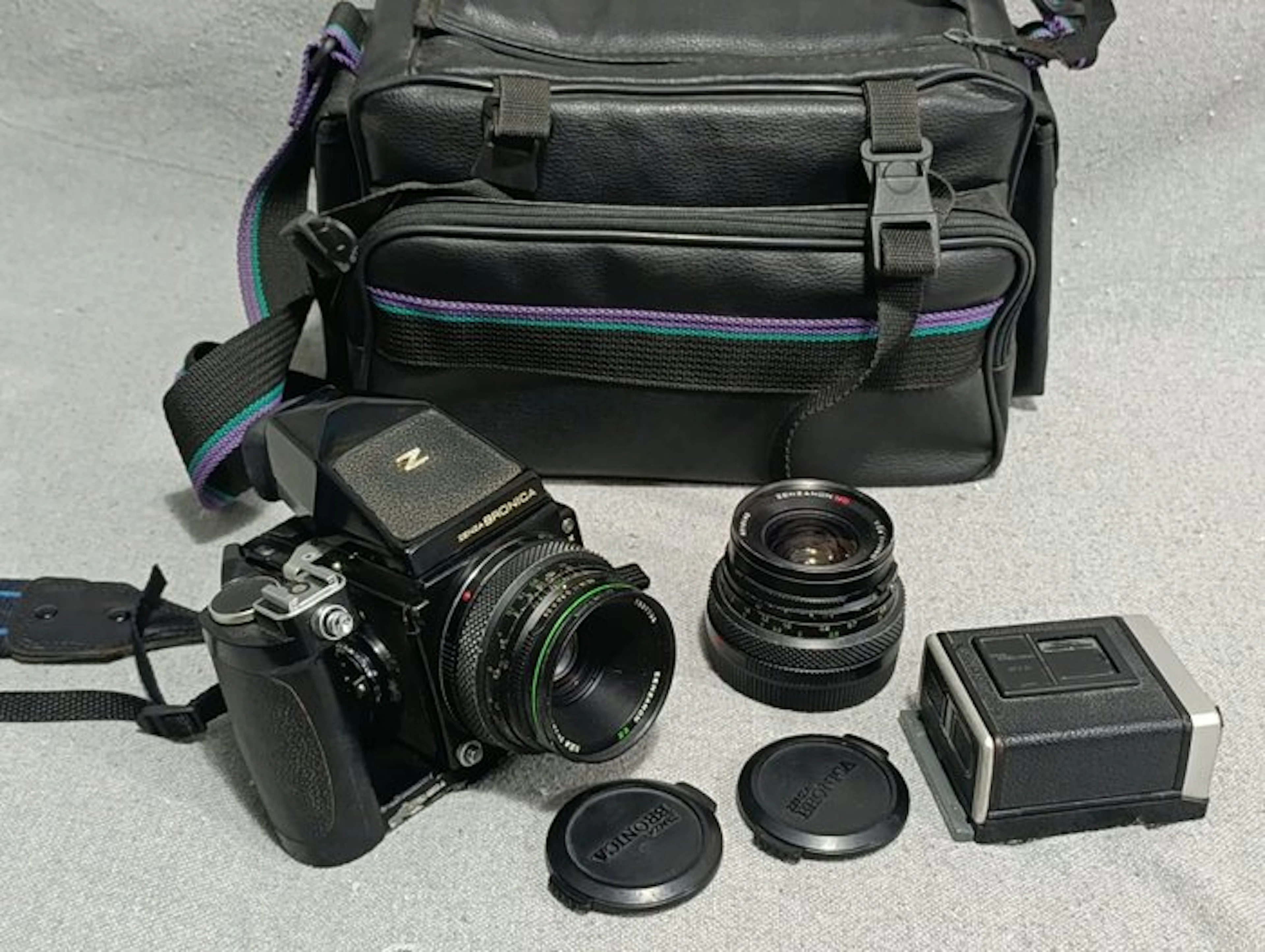 Bronica Zenza Bronica ETRS + 50mm + 75mm + acc. | Medium format camera