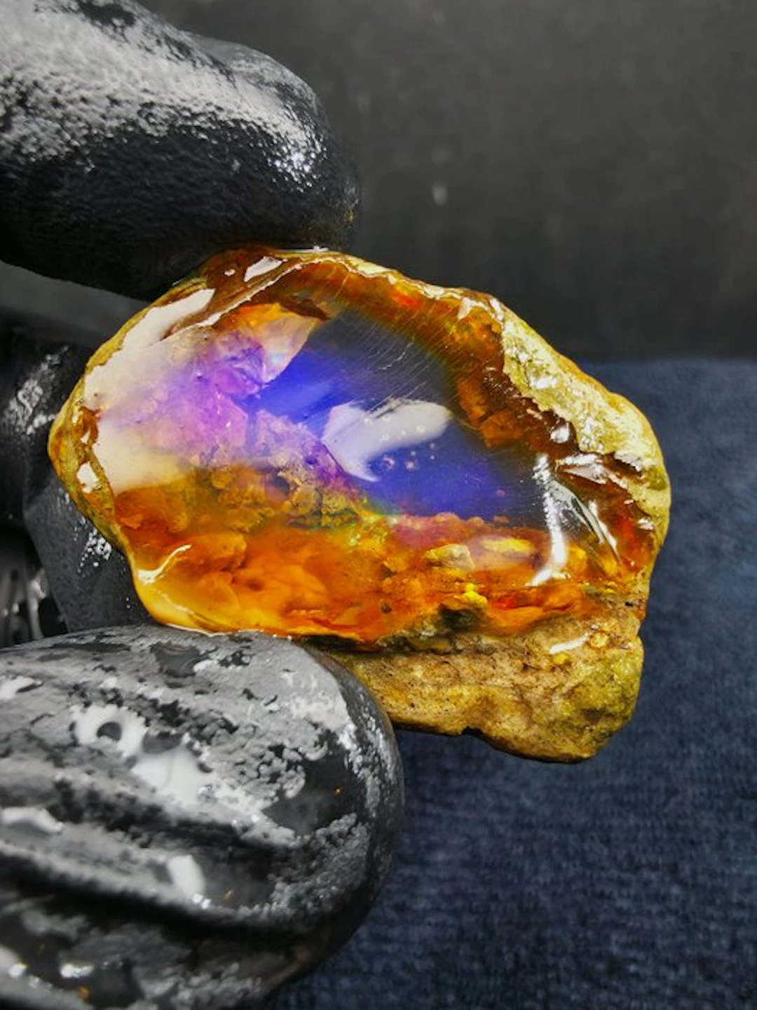 67cts Crystal Opal Specimen Rough- 13,6 g