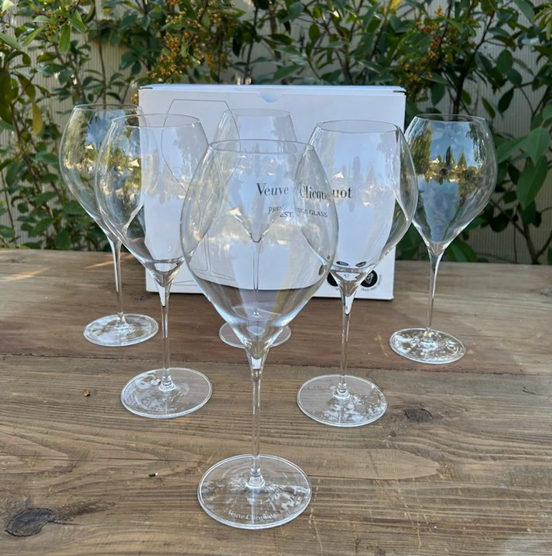 Champagne glass - Veuve Clicquot Prestige XL Champagne...