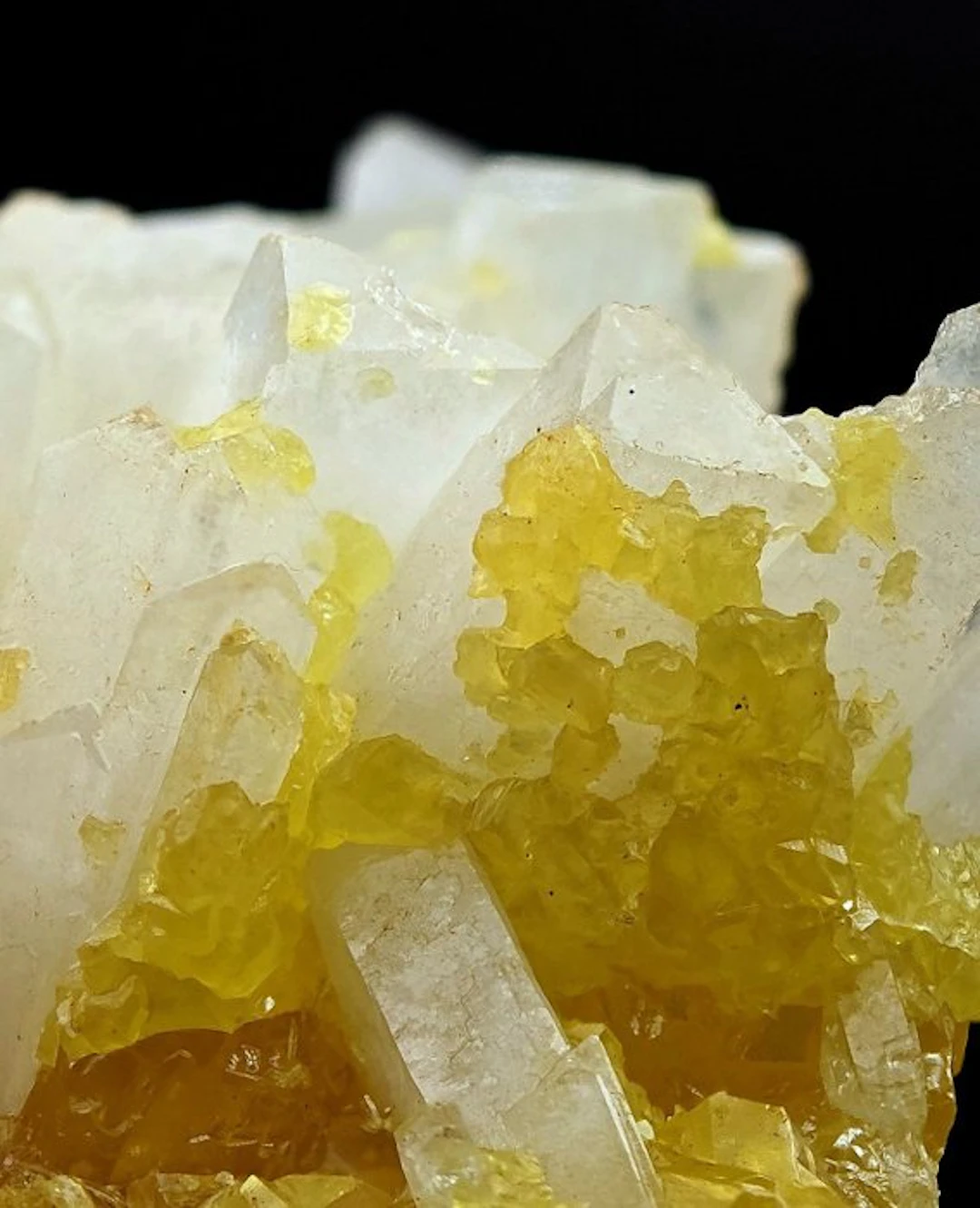 RARE LUCENT CELESTINA with YELLOW SULFUR