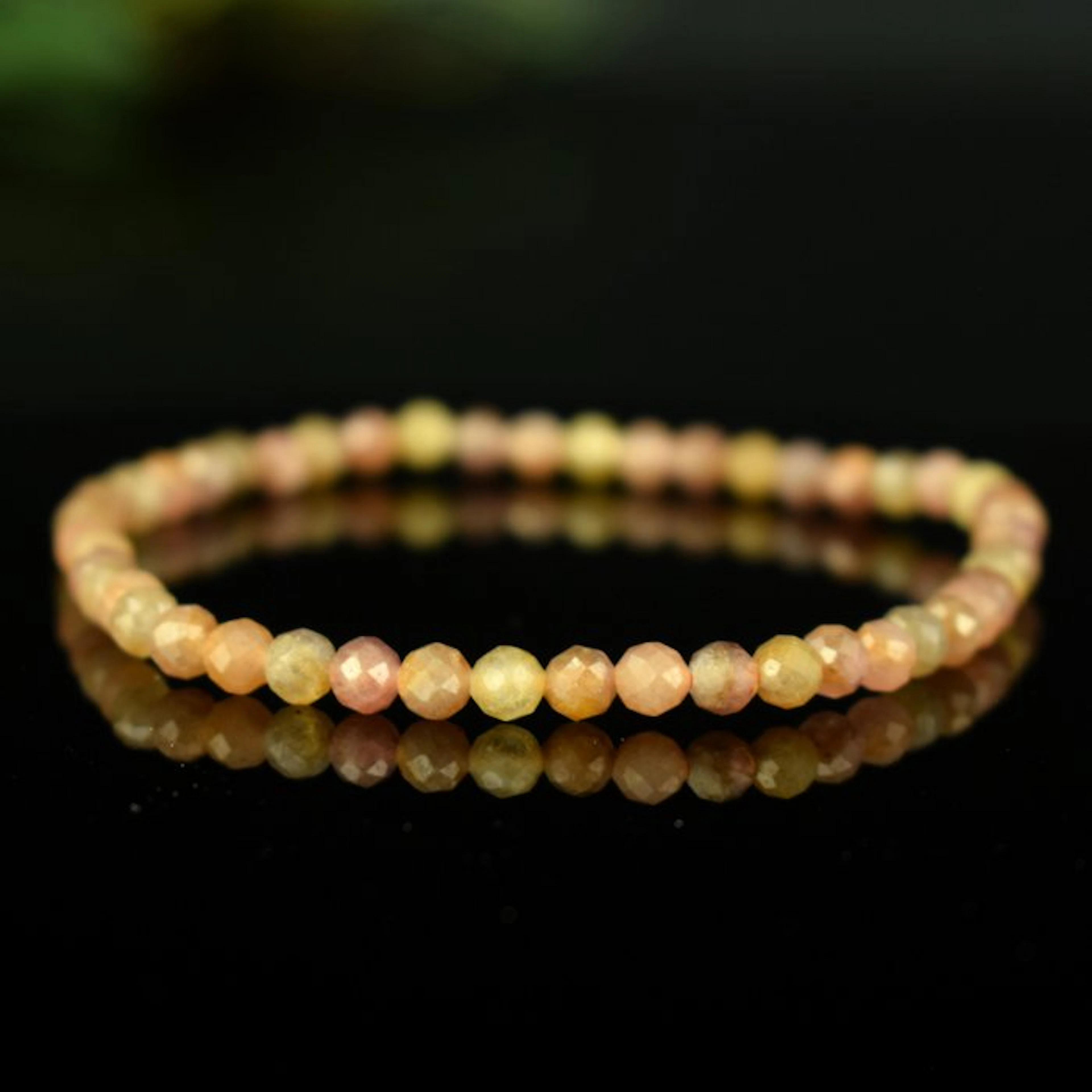 Genuine natural yellow sapphire - High quality- 6 g