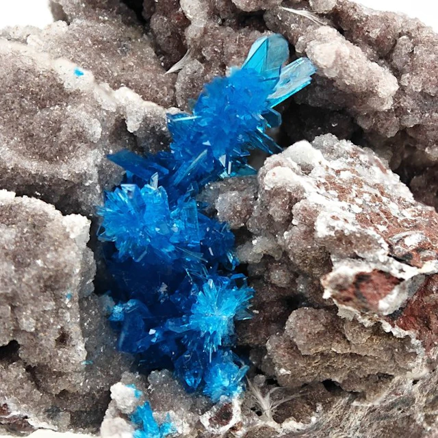 Rarest electric-blue pentagonite