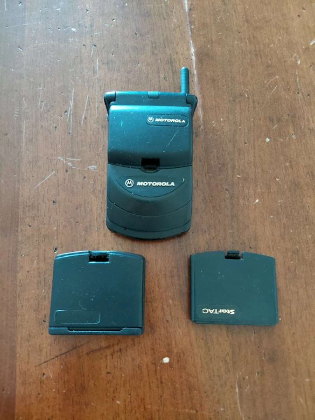 Motorola StarTAC - Mobile phone (1) - Without original box