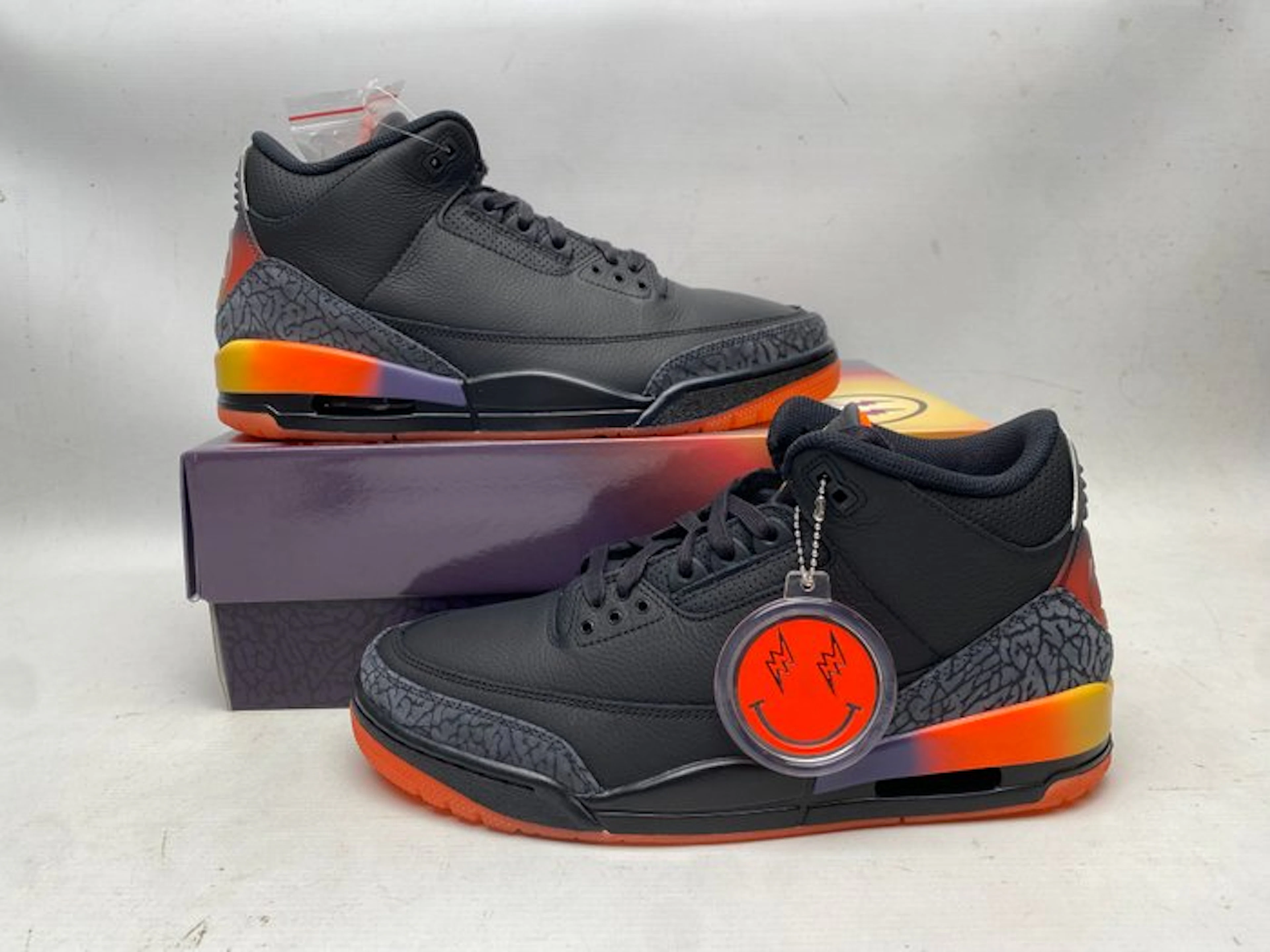 Air Jordan - Air Jordan 3 - Sneakers - Size: EU 41 - New with tags
