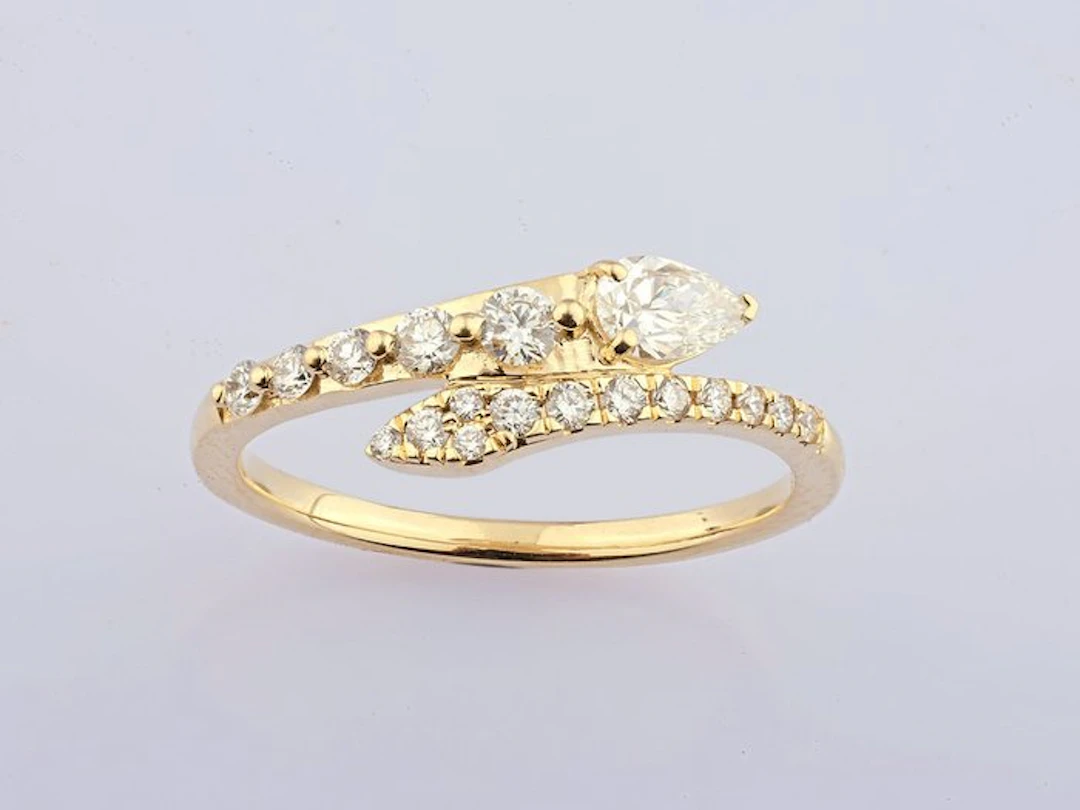Ring - 14 kt. Yellow gold - 0.53ct. tw. Diamond (Natural)