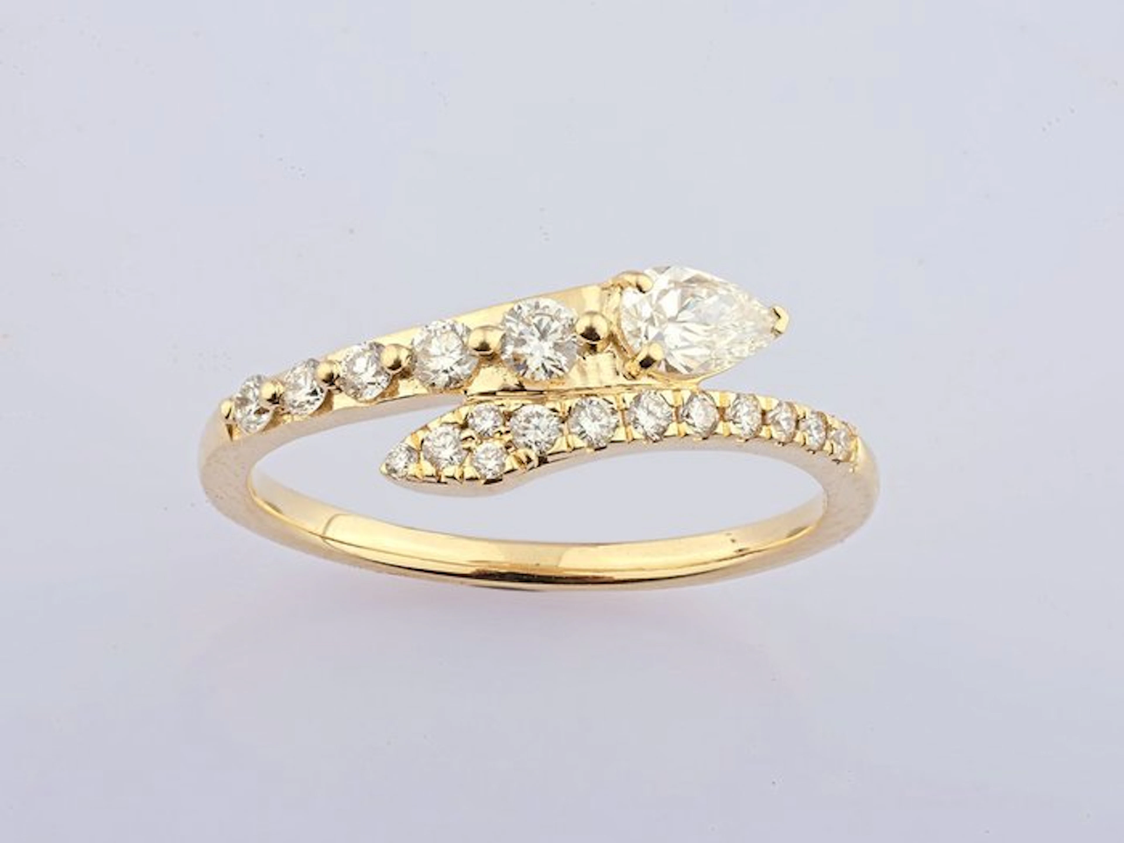 Ring - 14 kt. Yellow gold - 0.53ct. tw. Diamond (Natural)