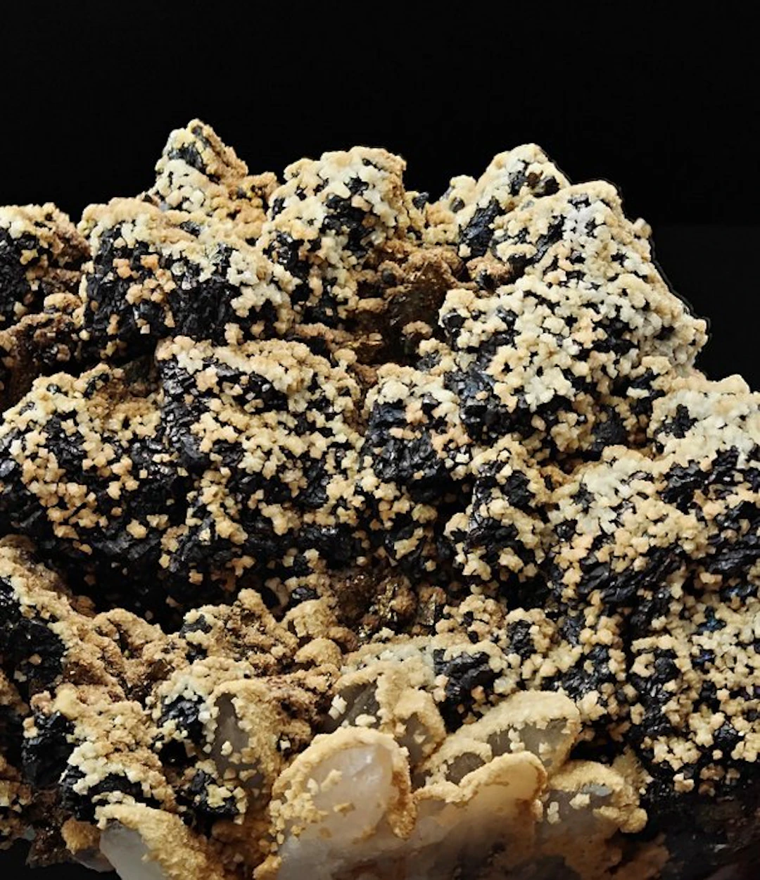 Aesthetic quartz with black sphalerite and yellow...