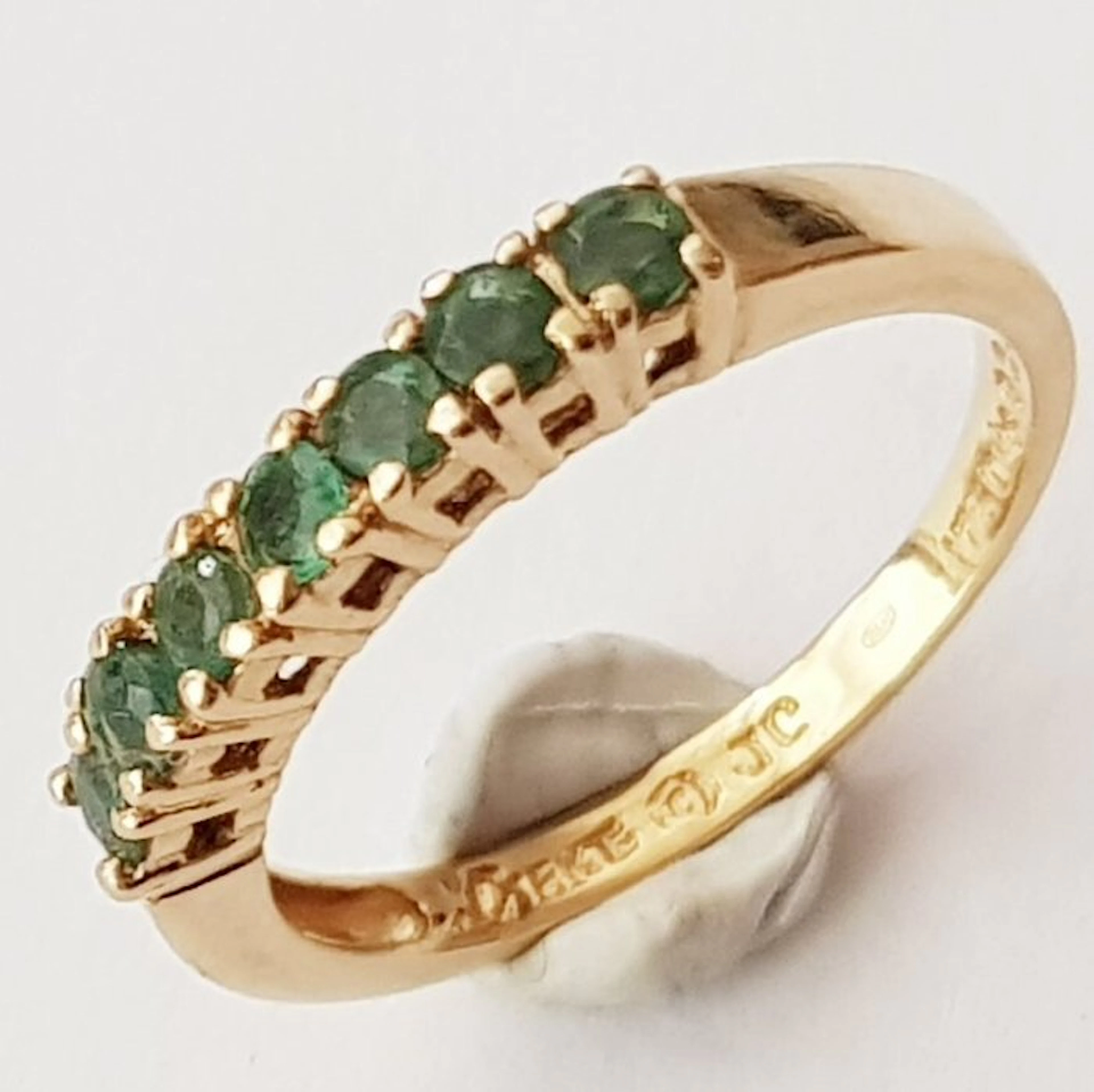 Ring - 18 kt. Yellow gold - 0.21ct. tw. Emerald