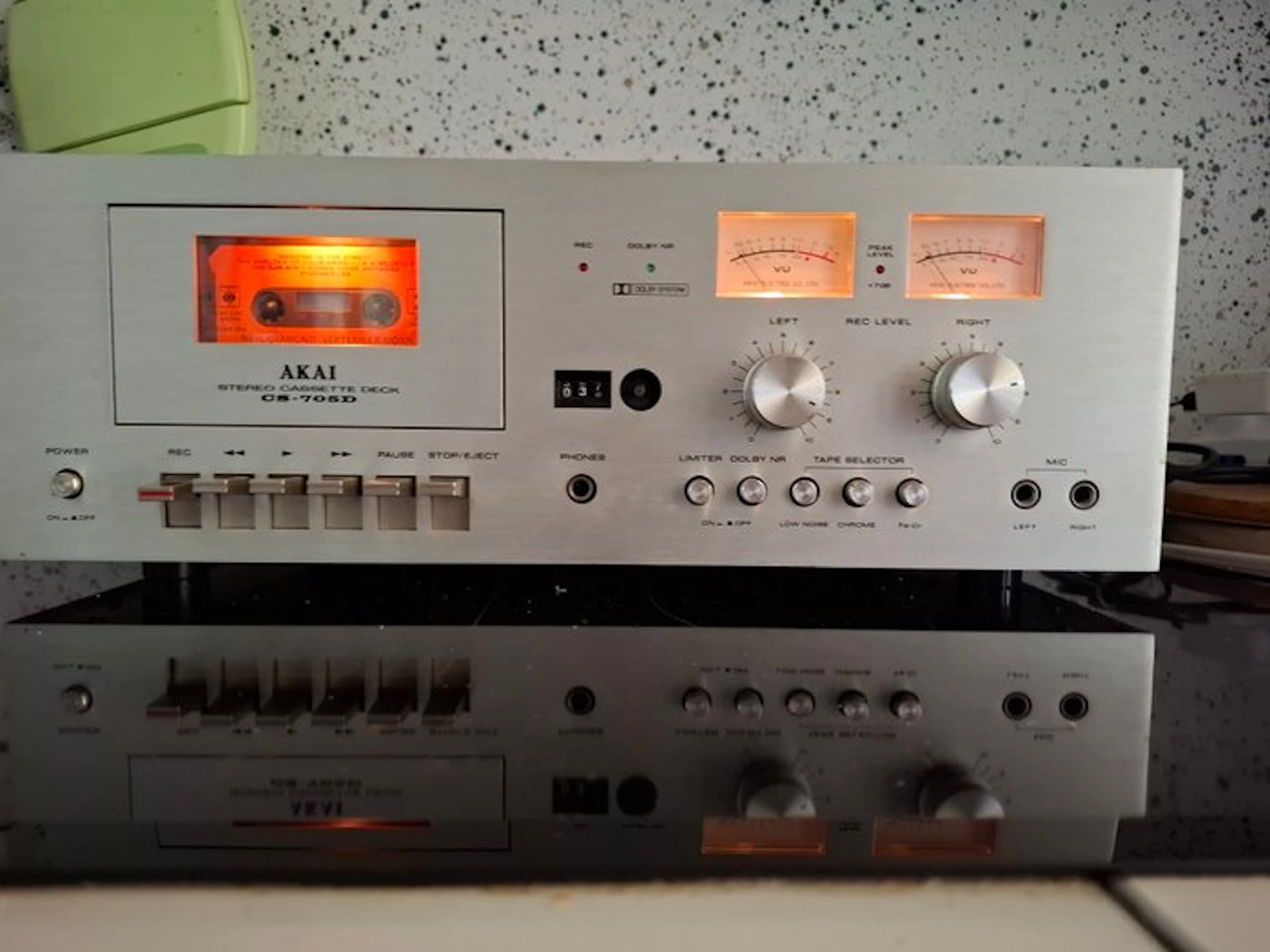 Akai - CS-705D Audio-cassette deck