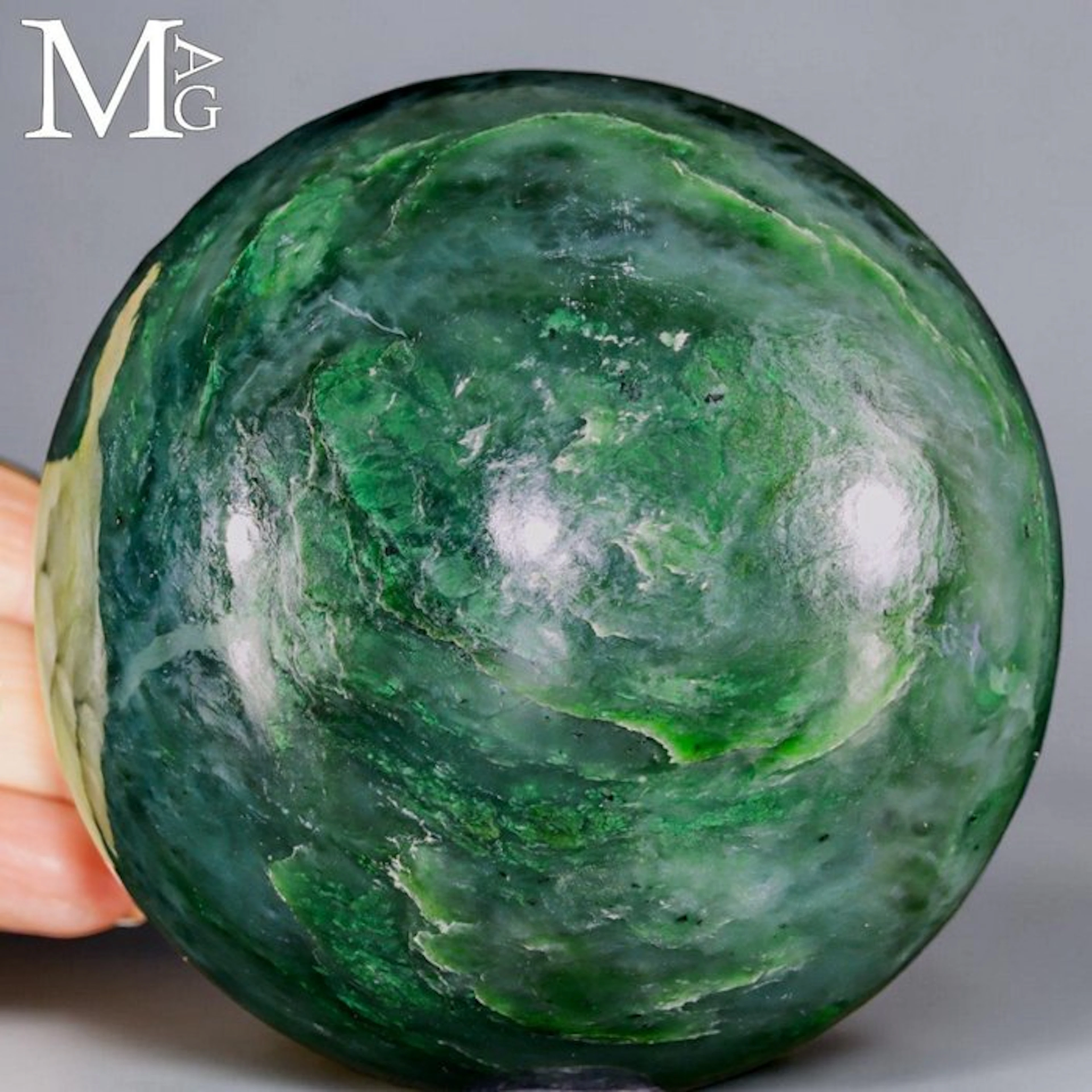 Lustrous Polished Nephrite Jade Exquisitely Hand-Carved...