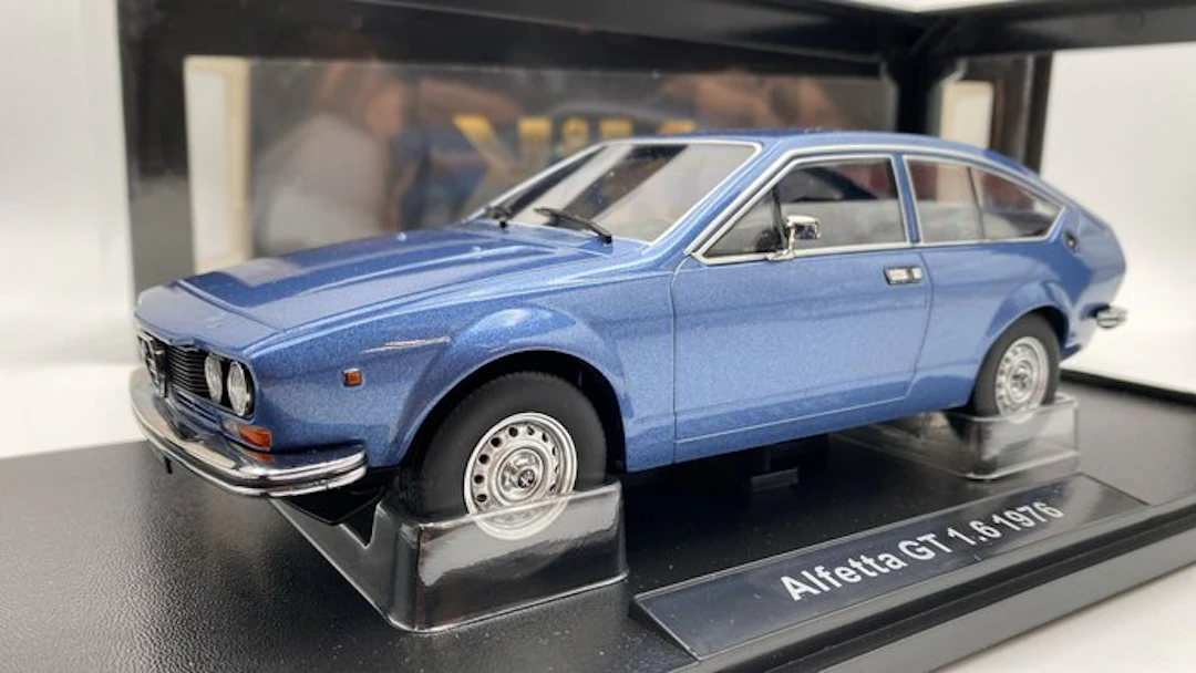 KK-Scale 1:18 - Model car - Alfa Romeo Alfetta GT 1.6 1976 - (cod.H13)