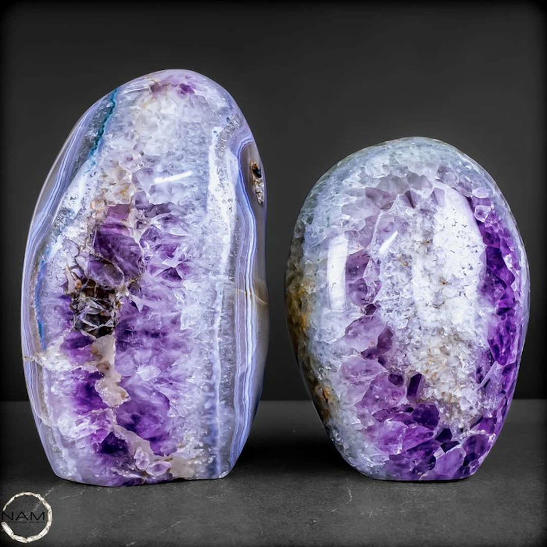 Hidden Crystal Worlds – Orca Agate