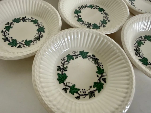 Wedgwood - John Goodwin - Table service (6) - Stratford - Ceramic - Small bowls