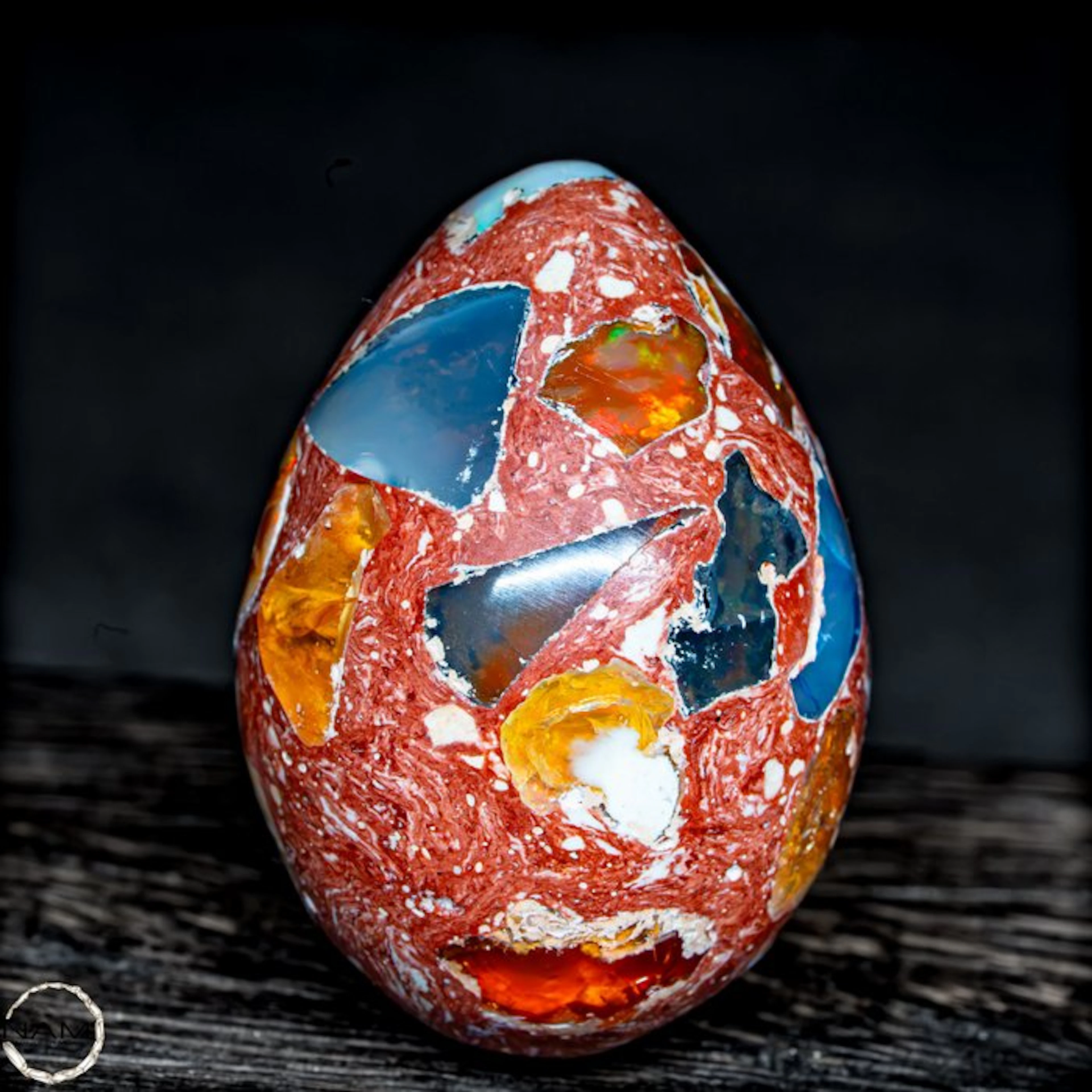 Very rare Mexican fire opal – a striking natural work of...