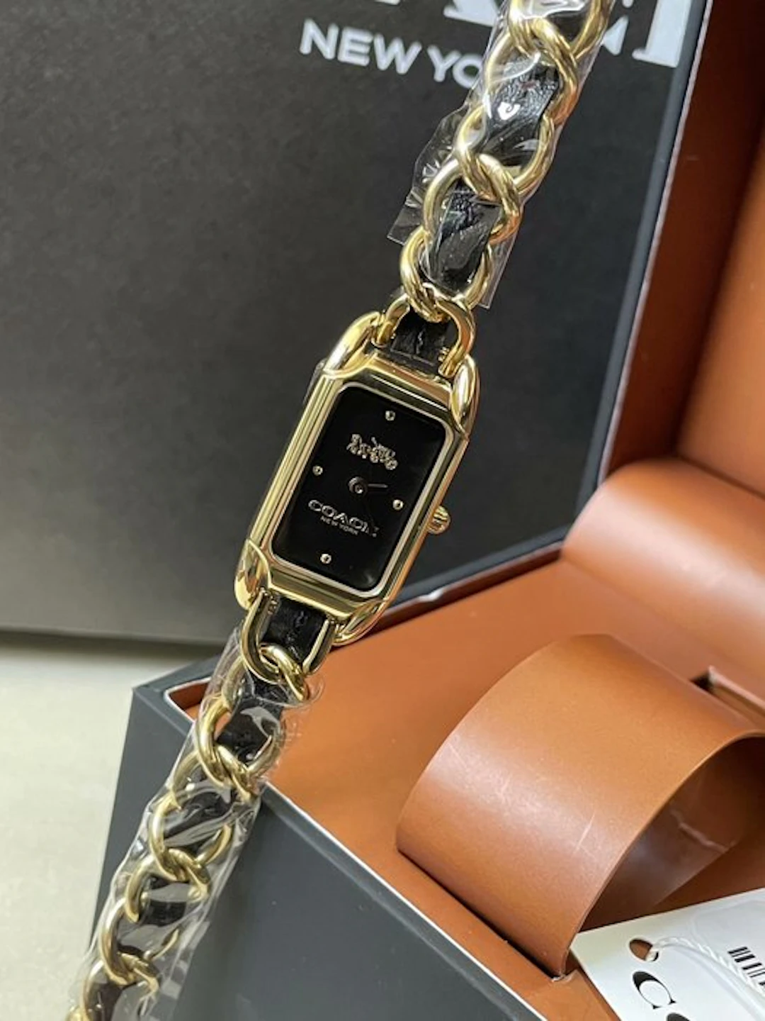 coach - No reserve price - Women - 2020-2025
