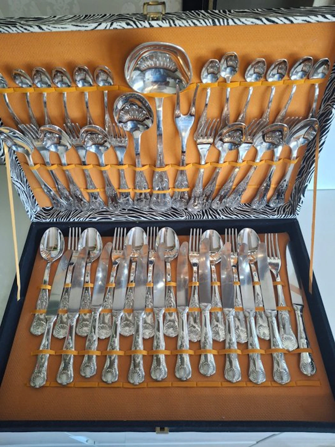 Cutlery set for 12 - Silverplated - Silver-plated cutlery.