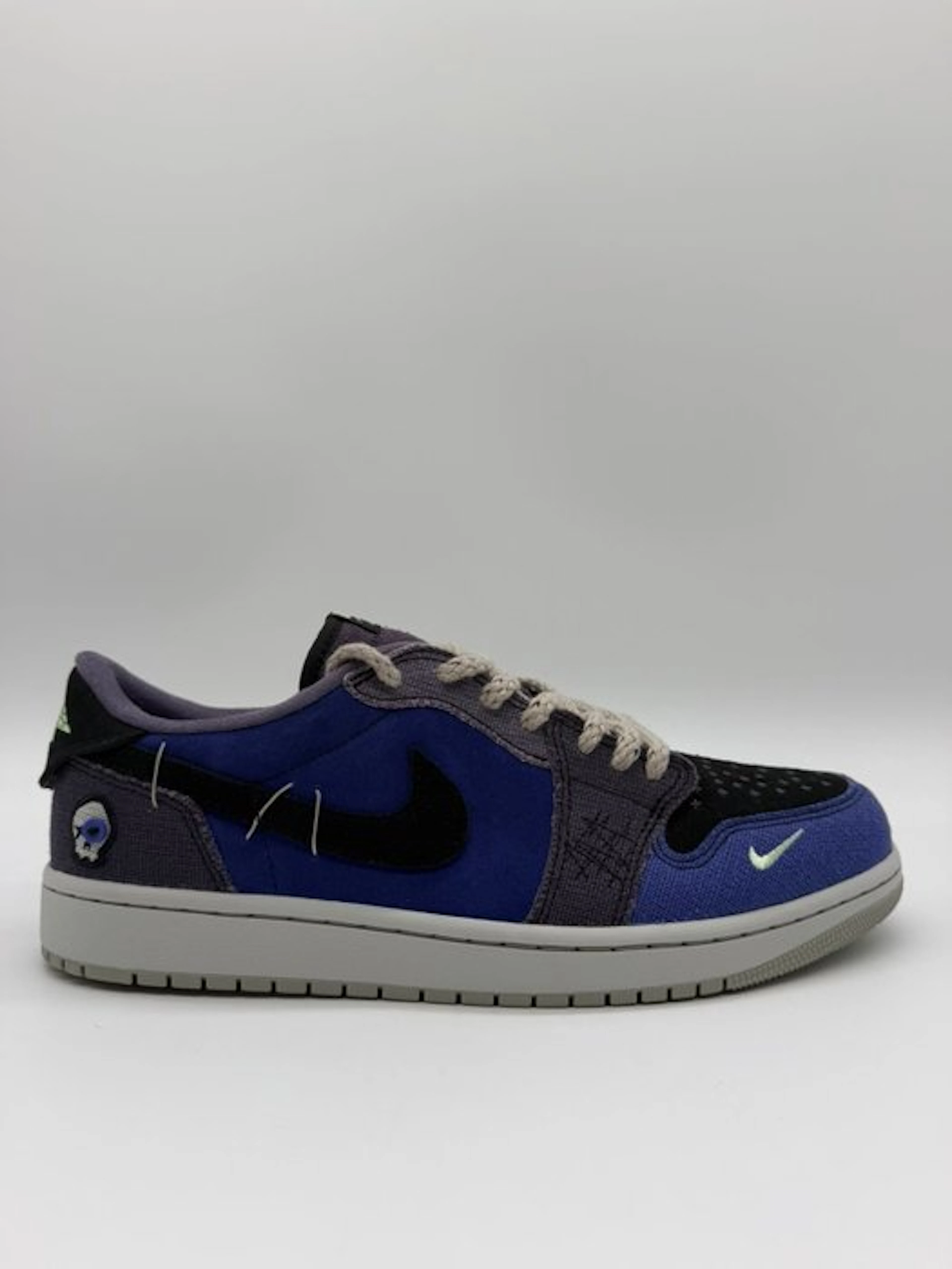 Air Jordan - Jordan 1 Low Voodoo Purple - Sneakers - Size: EU 44.5