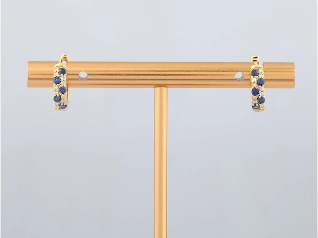 Earrings - 14 kt. Yellow gold - 0.39ct. tw. Sapphire - Diamond