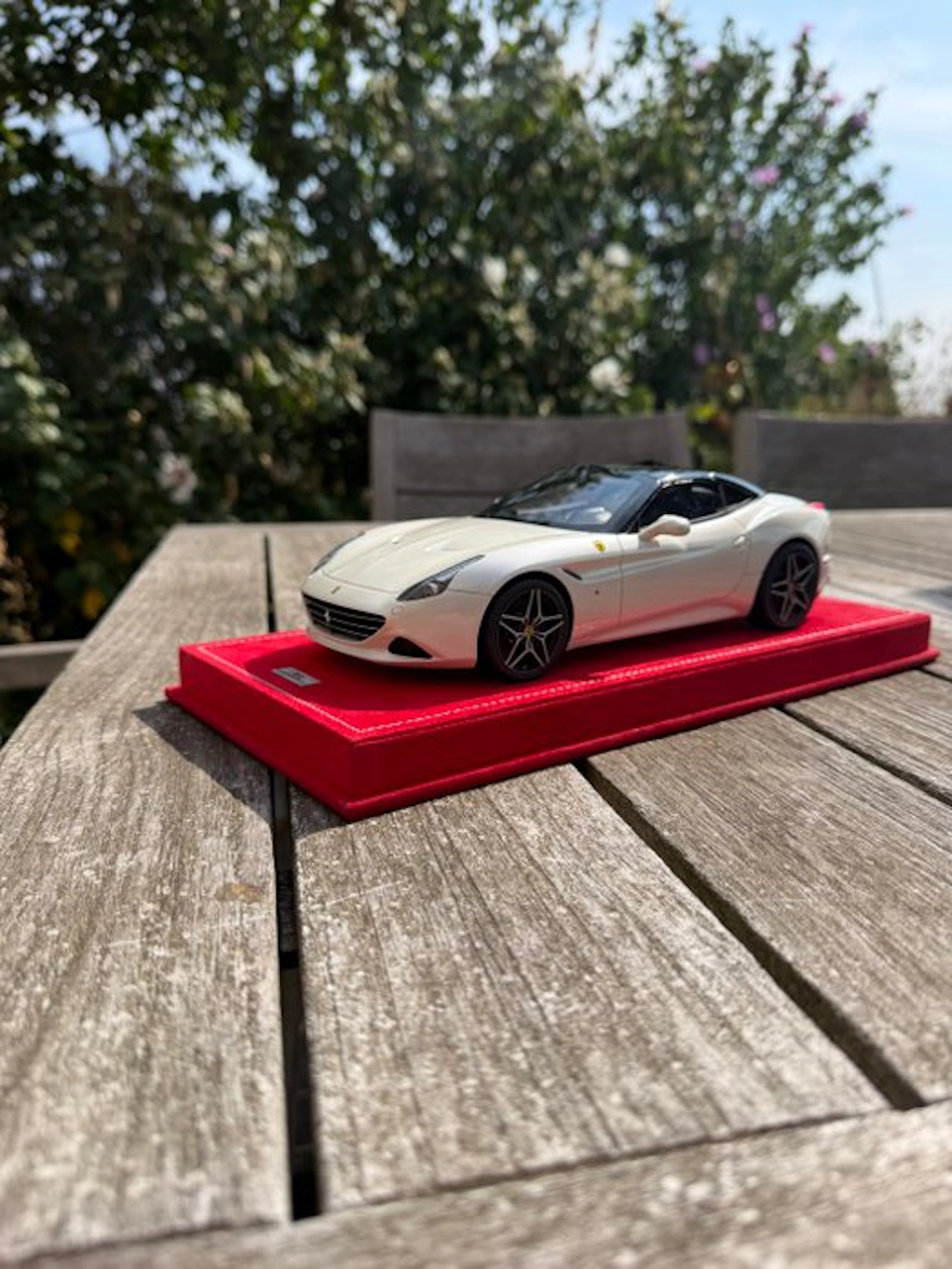 1:18 - Model race car - Ferrari California T