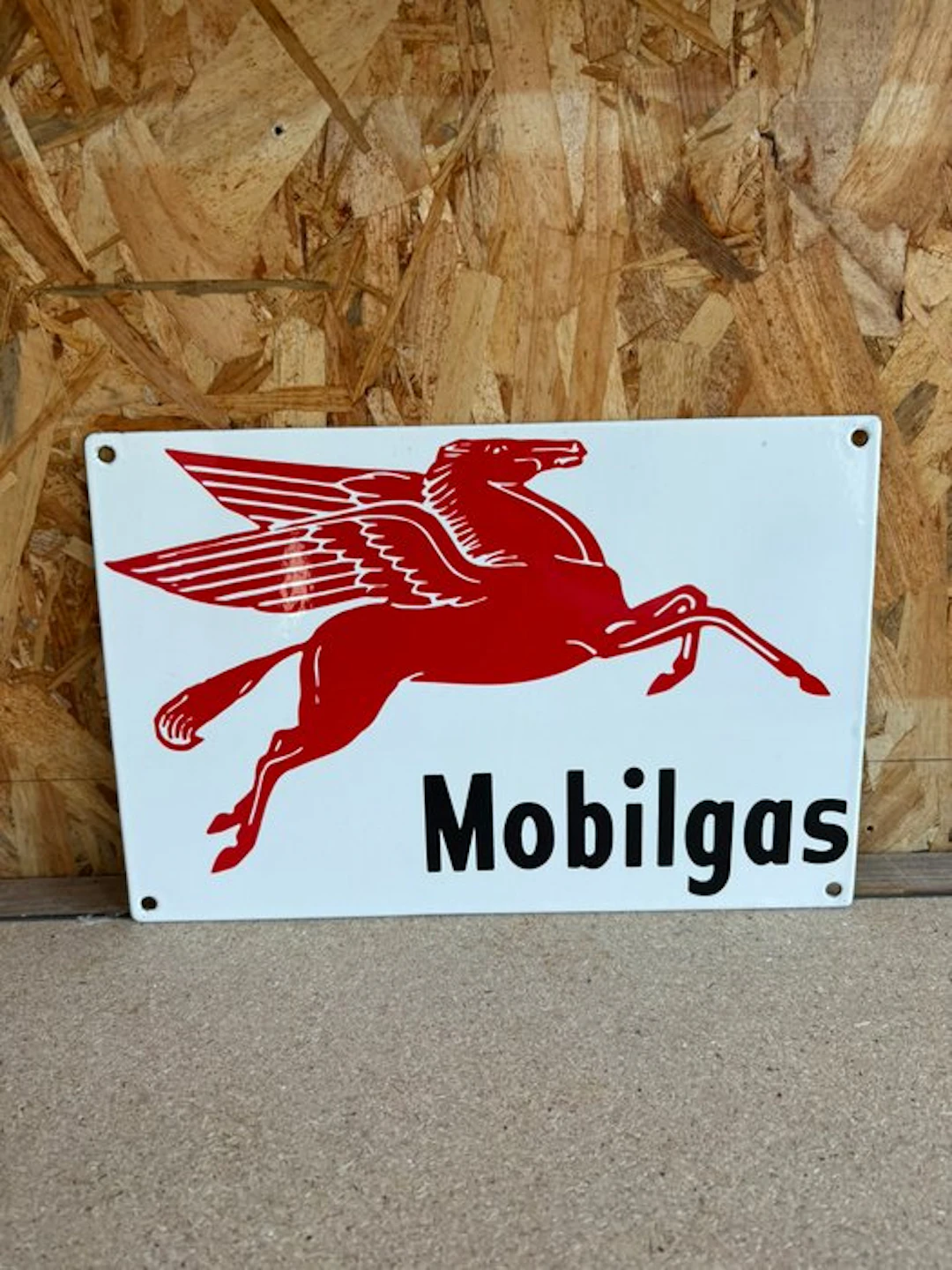 Magnificent enameled plaque Pegase - Mobilgas - Enamel plate - Steel
