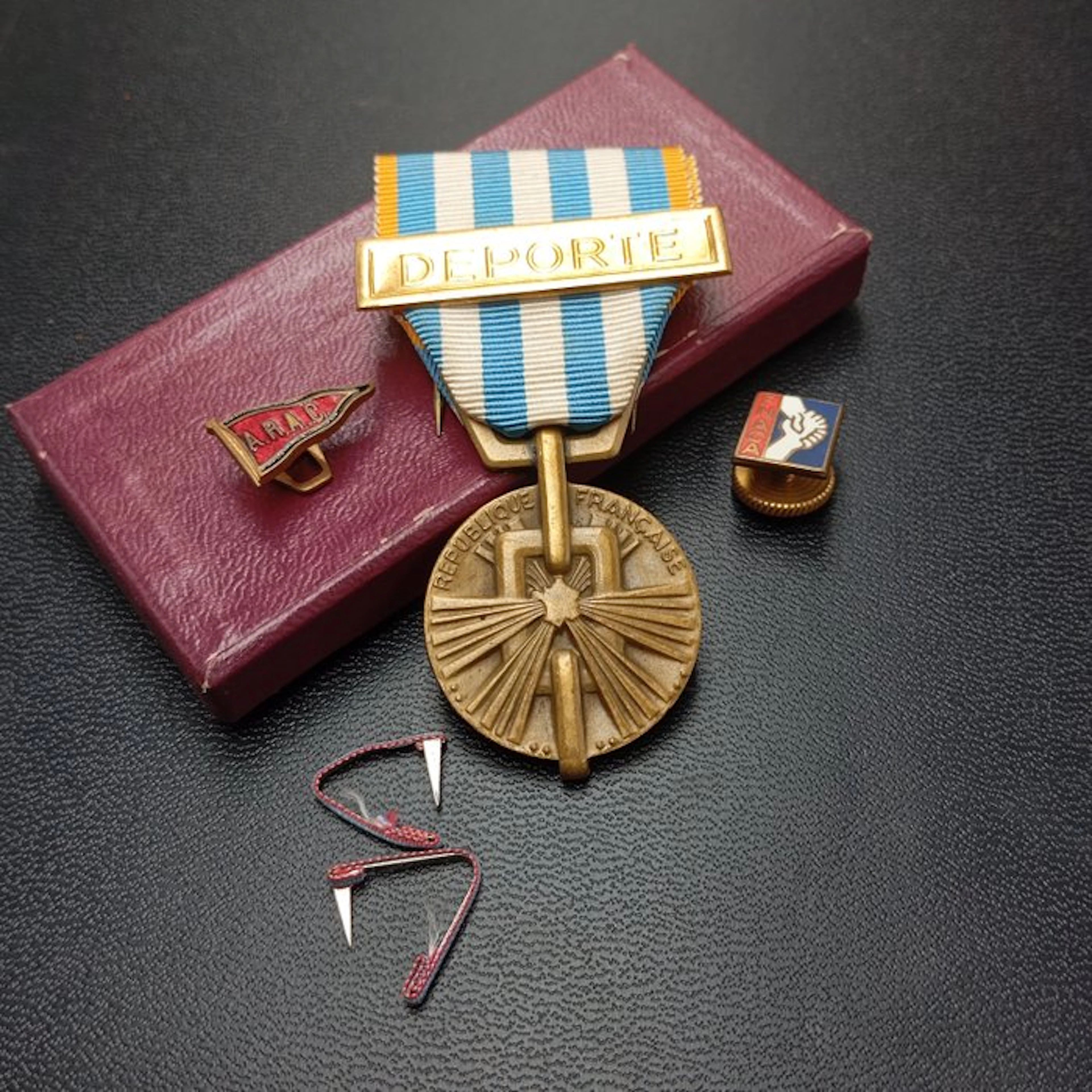 France - Medal - Médaille militaire des déportés guerre...