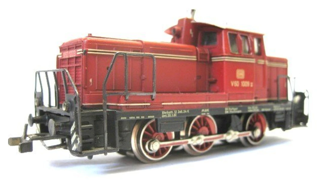Märklin H0 - 3065 - Diesel locomotive (1) - DieselLoc V60 DB with telex - DB