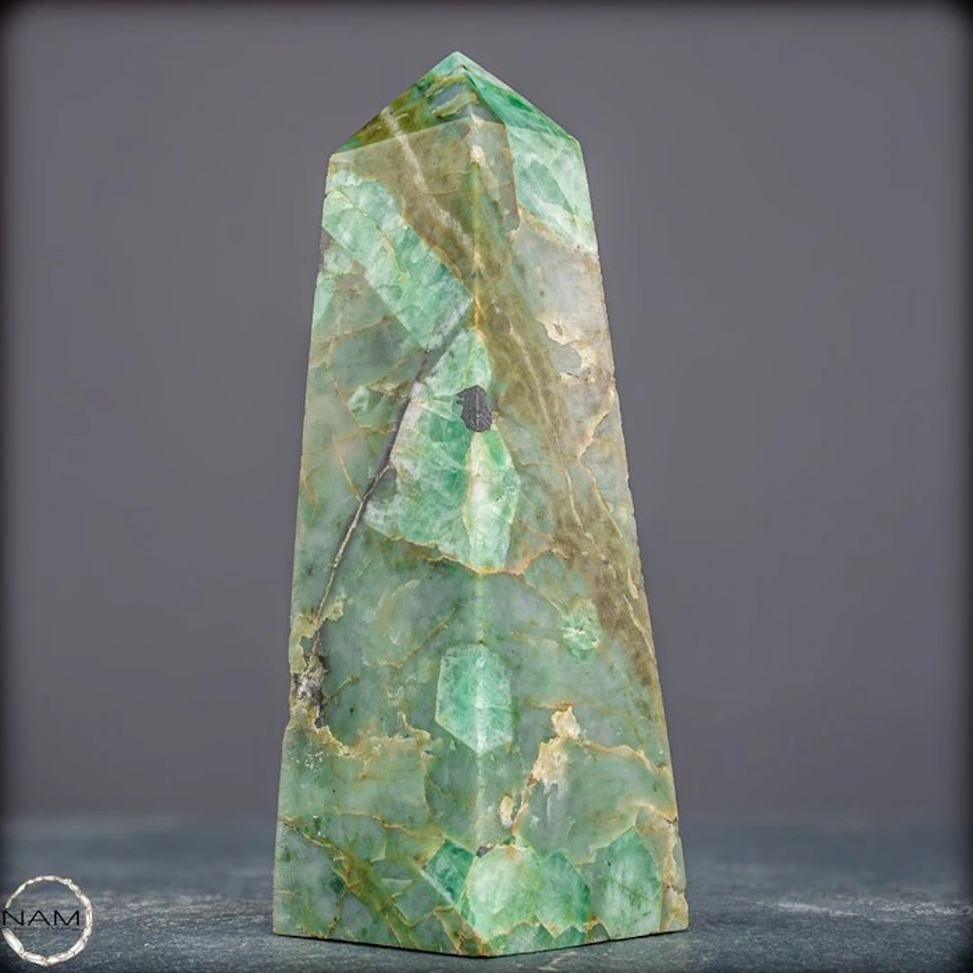 Majestic emerald obelisk from the legendary Muzo Mine – a...