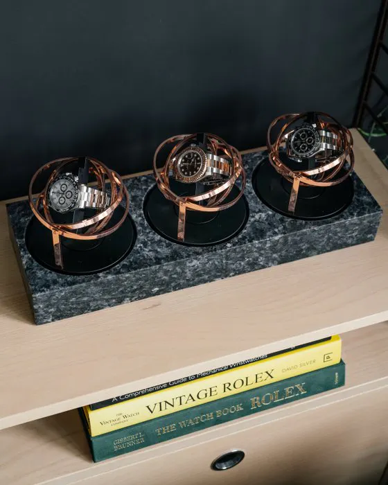 The Voyager III by Elbrus Horology - Watch Winder in Blue...