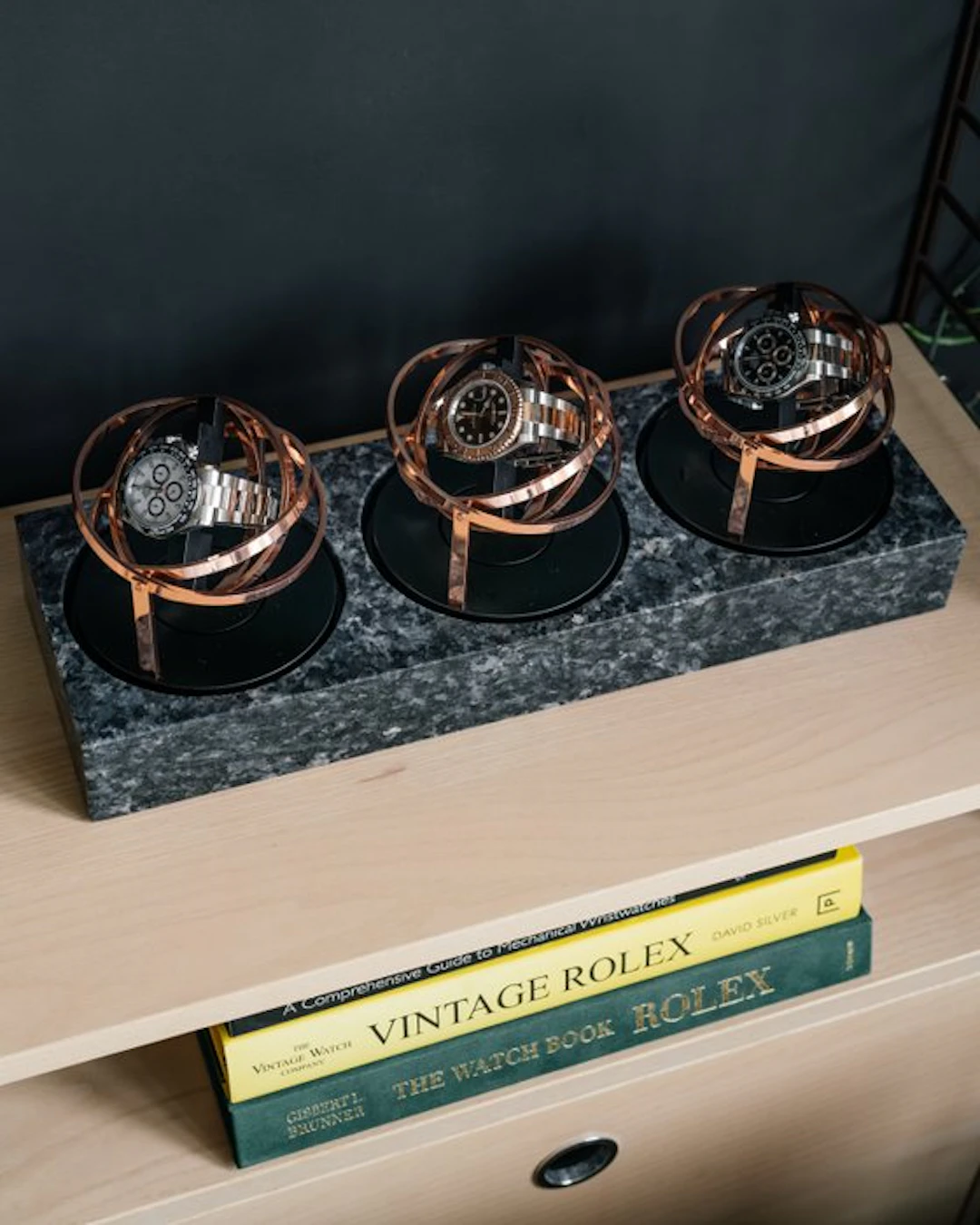 The Voyager III by Elbrus Horology - Watch Winder in Blue...