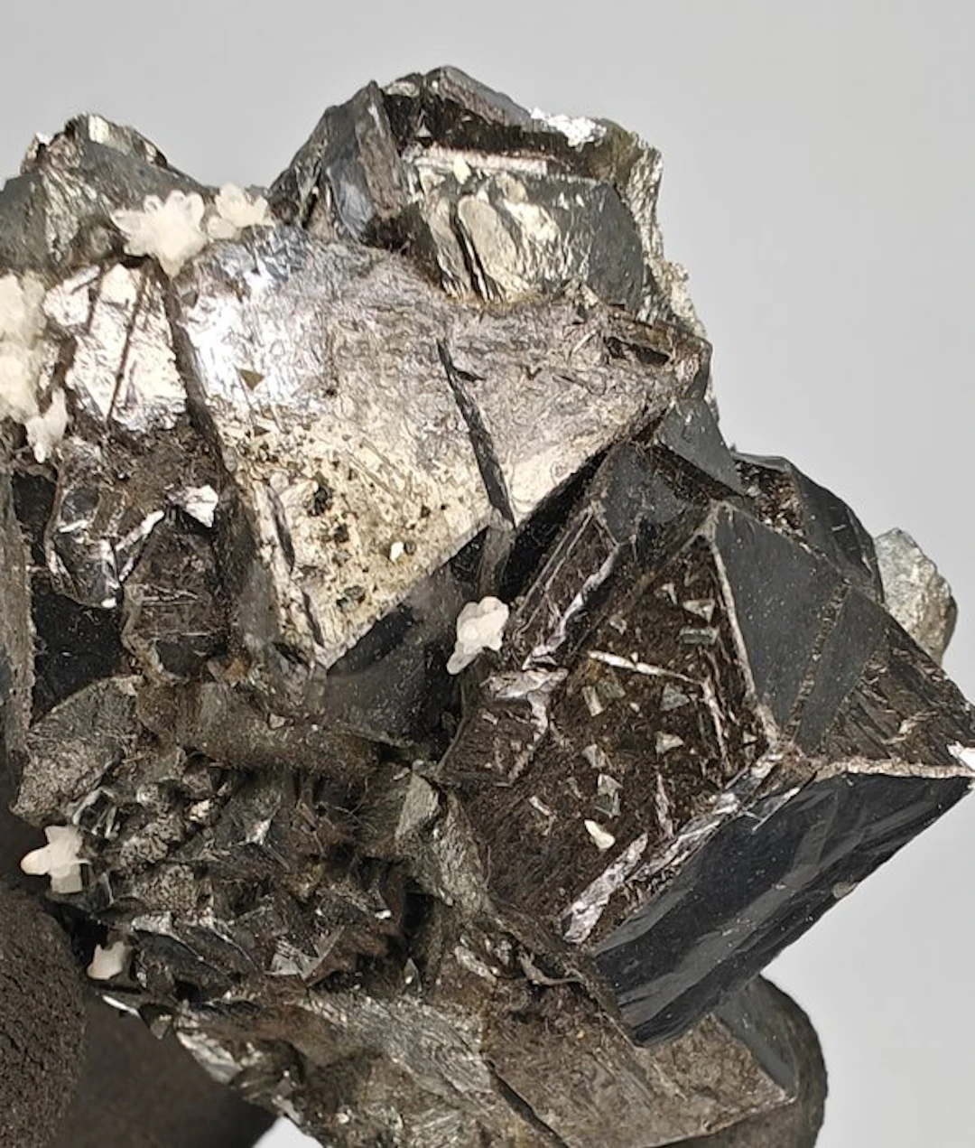 Tetrahedrite Crystals on matrix - Height: 5 cm - Width: 6 cm- 133 g