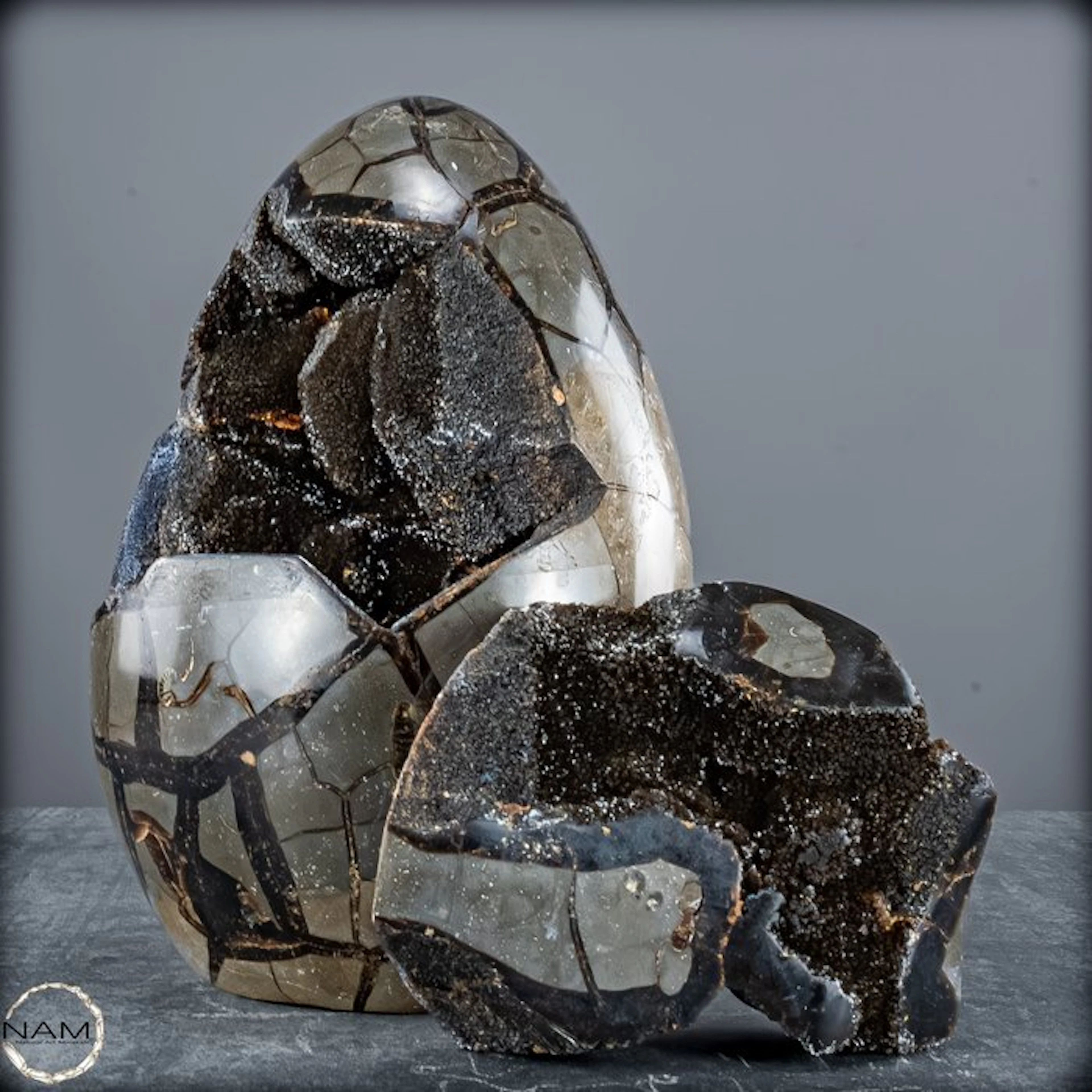 Septarian freeform with an impressive black crystal druse. -- 7532.22 g